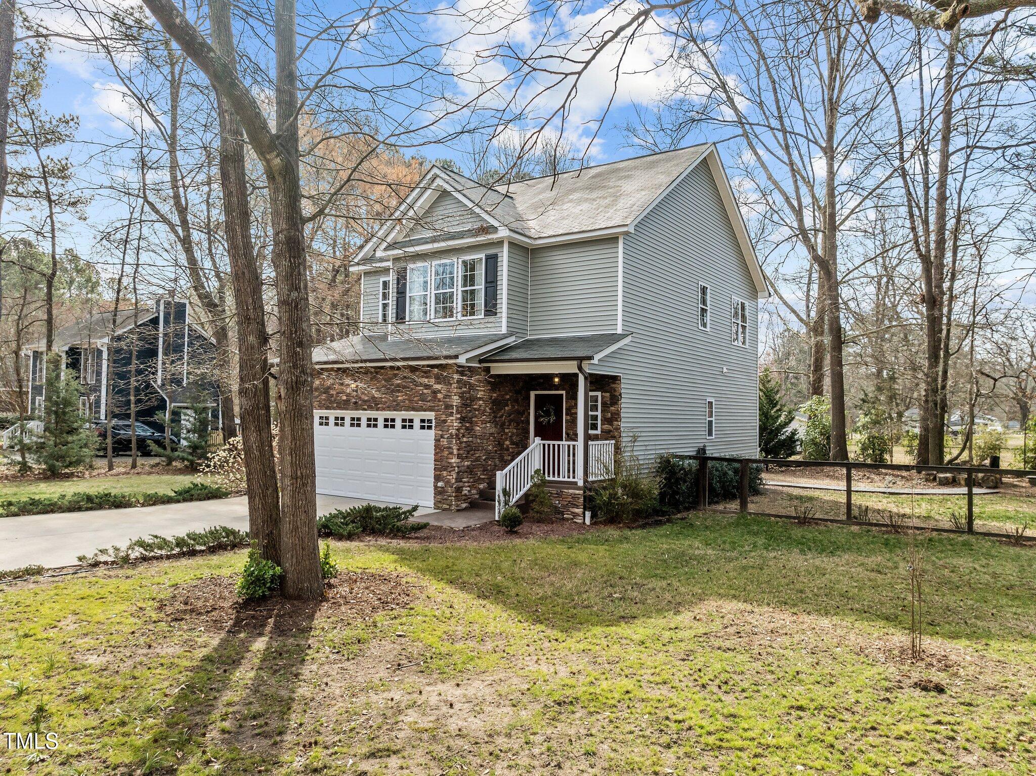 1404 Vanguard Place