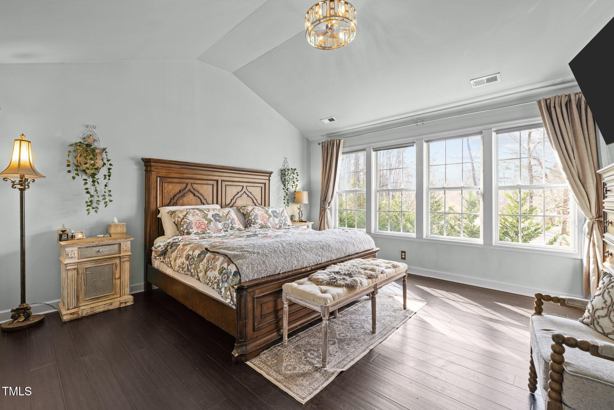 1404 Vanguard Place