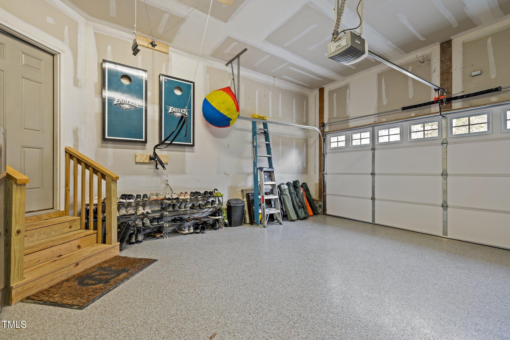 1404 Vanguard Place