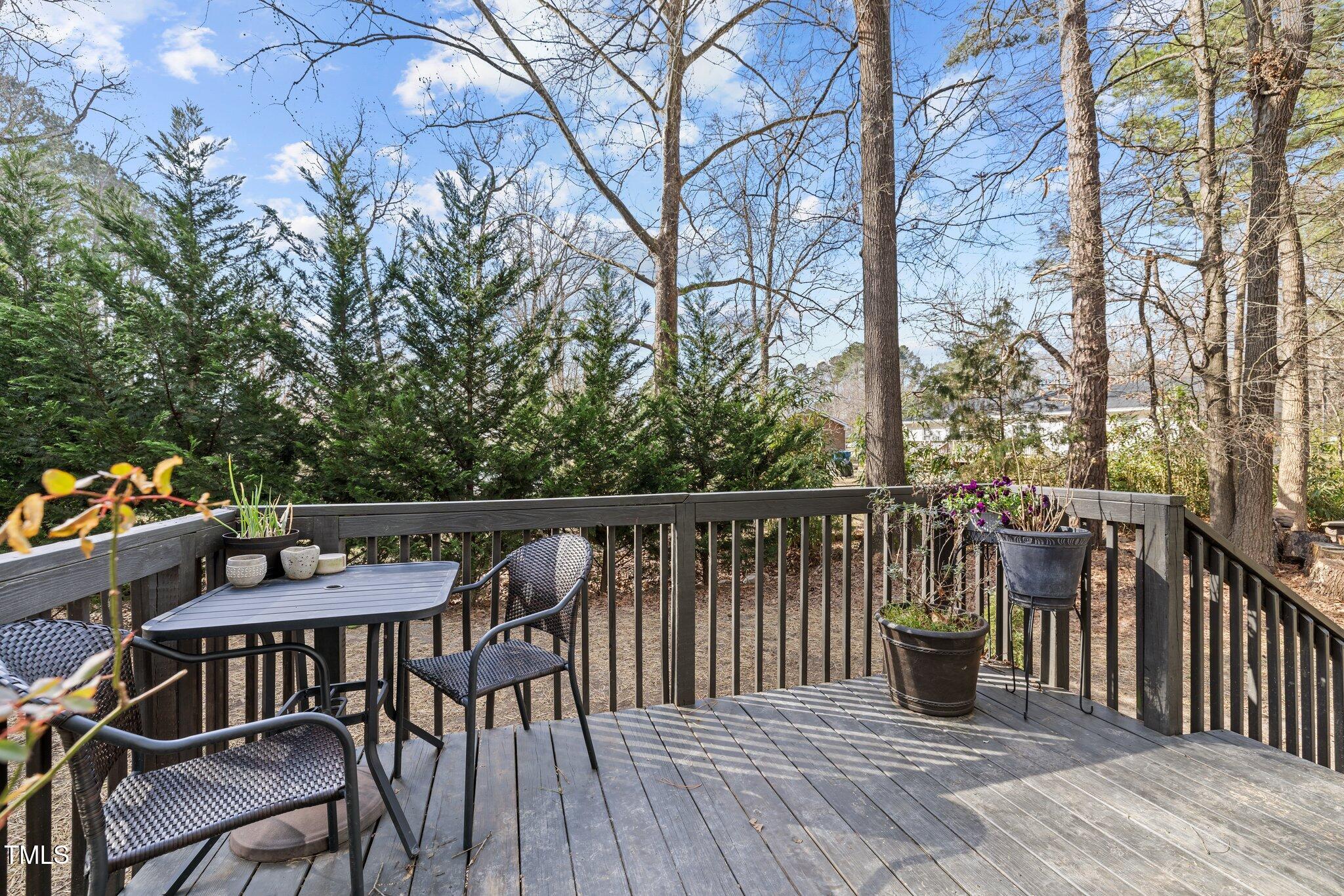 1404 Vanguard Place