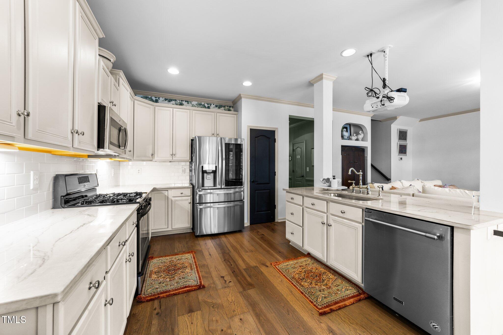 3124 Elm Tree Lane