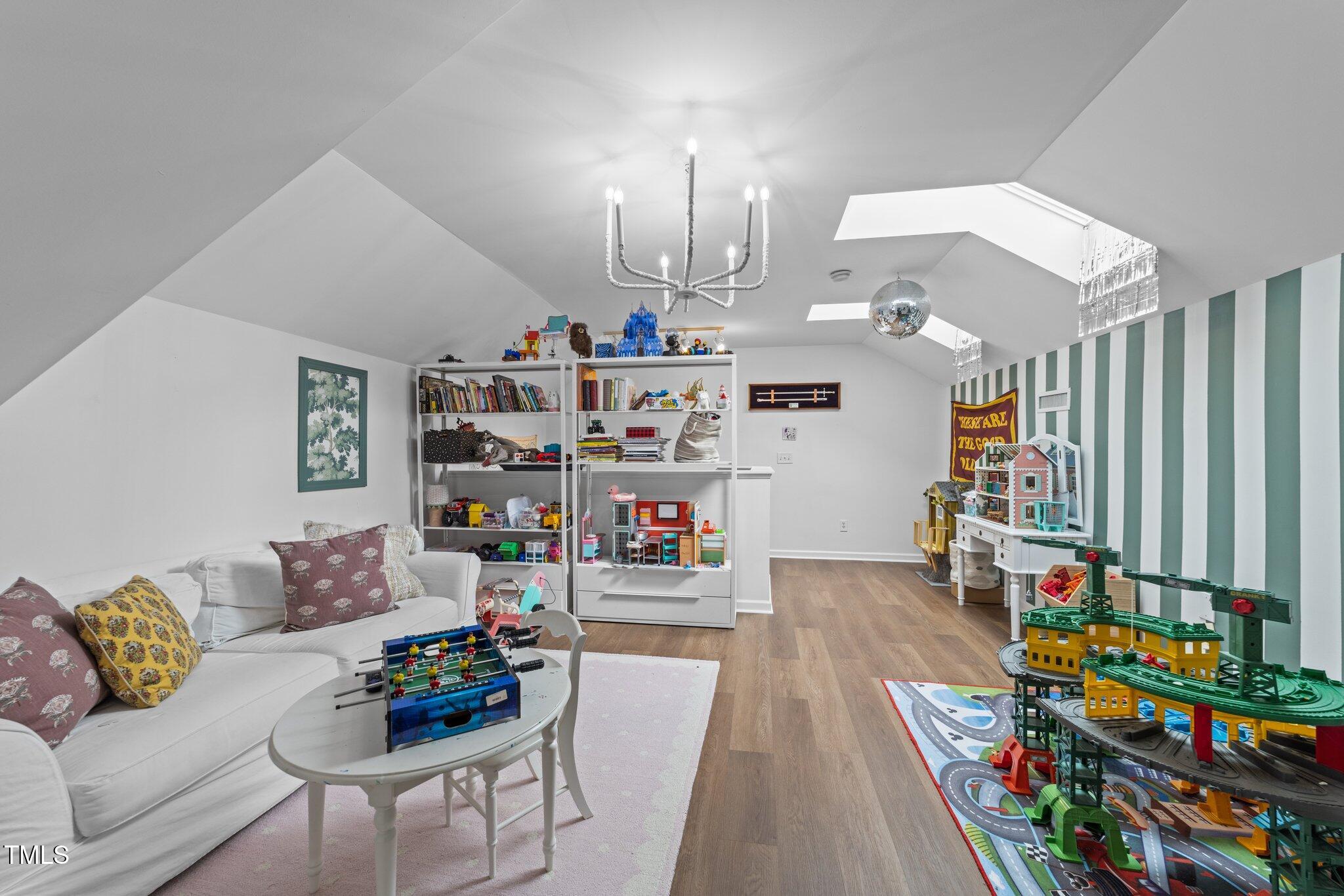 3124 Elm Tree Lane