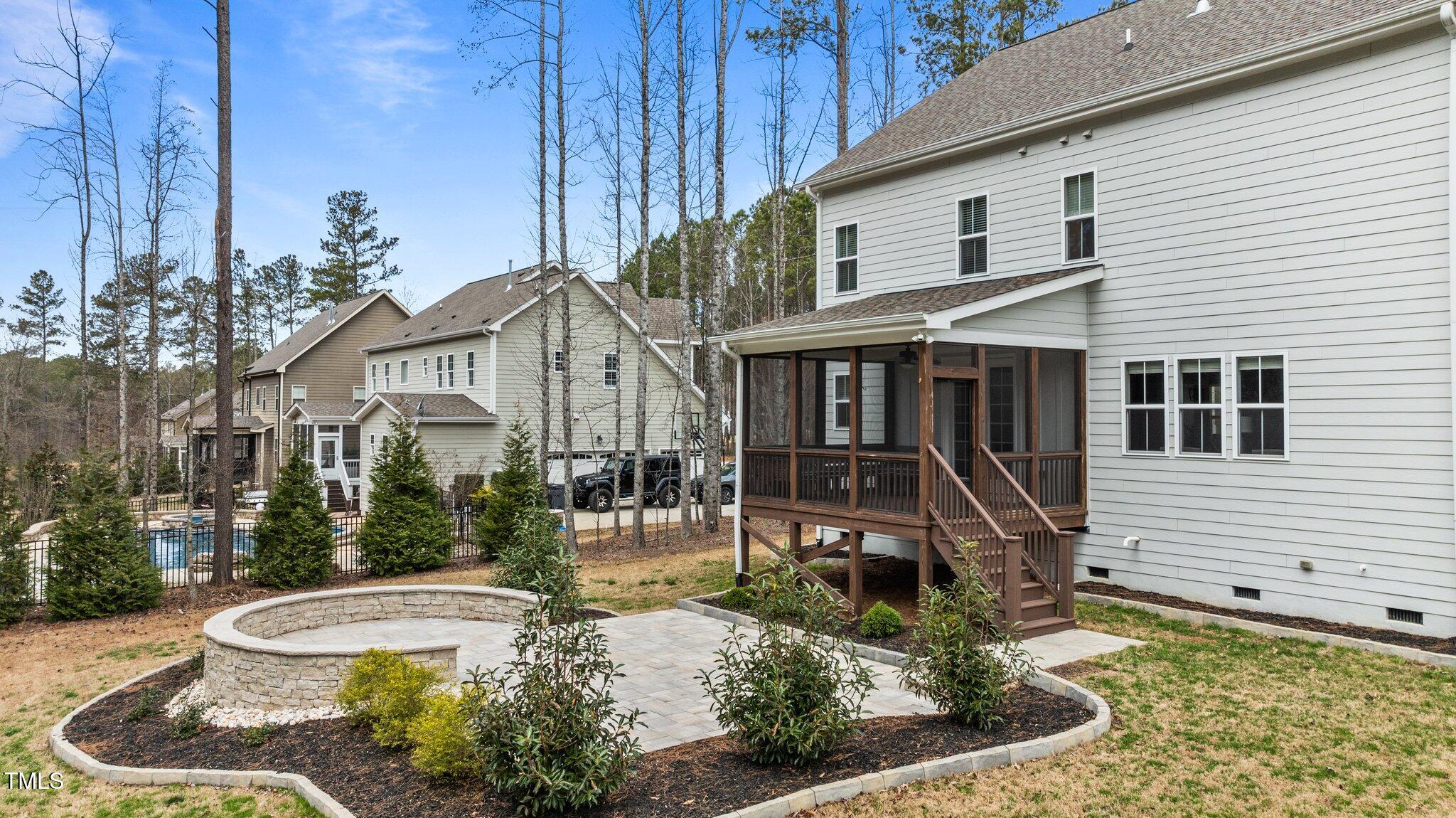 8816 Knights Union Way