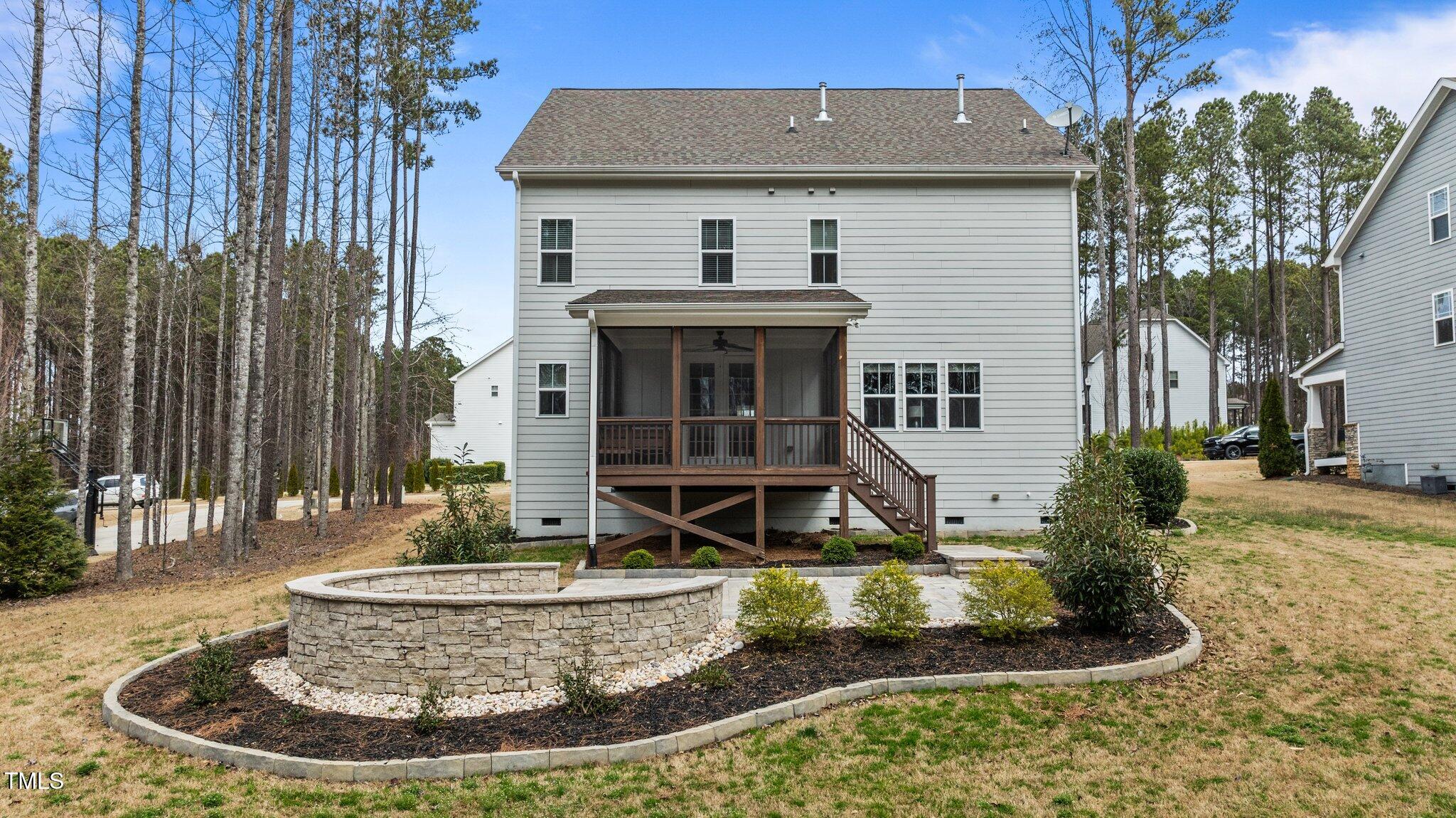 8816 Knights Union Way