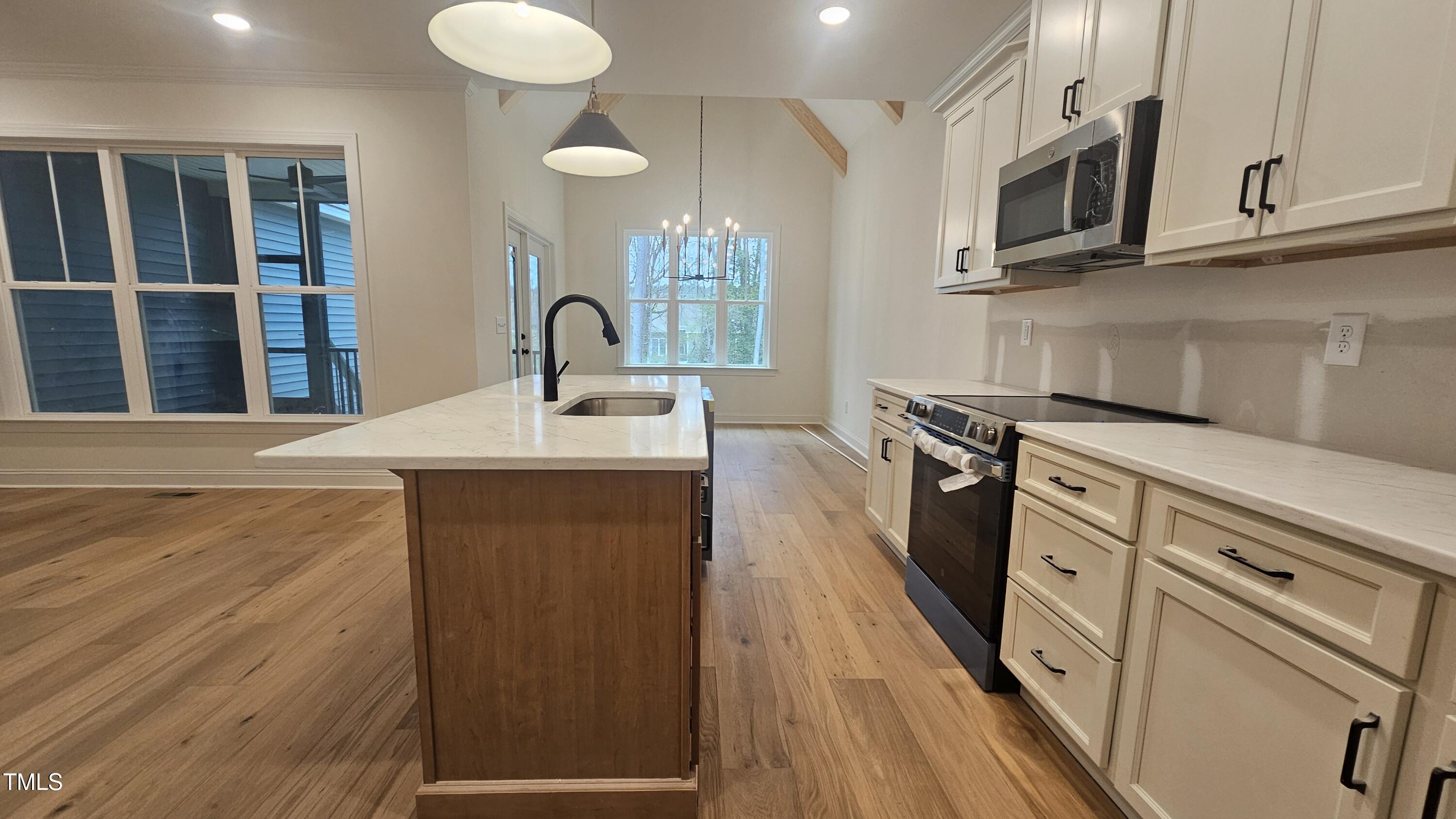 105 Leisure Lane