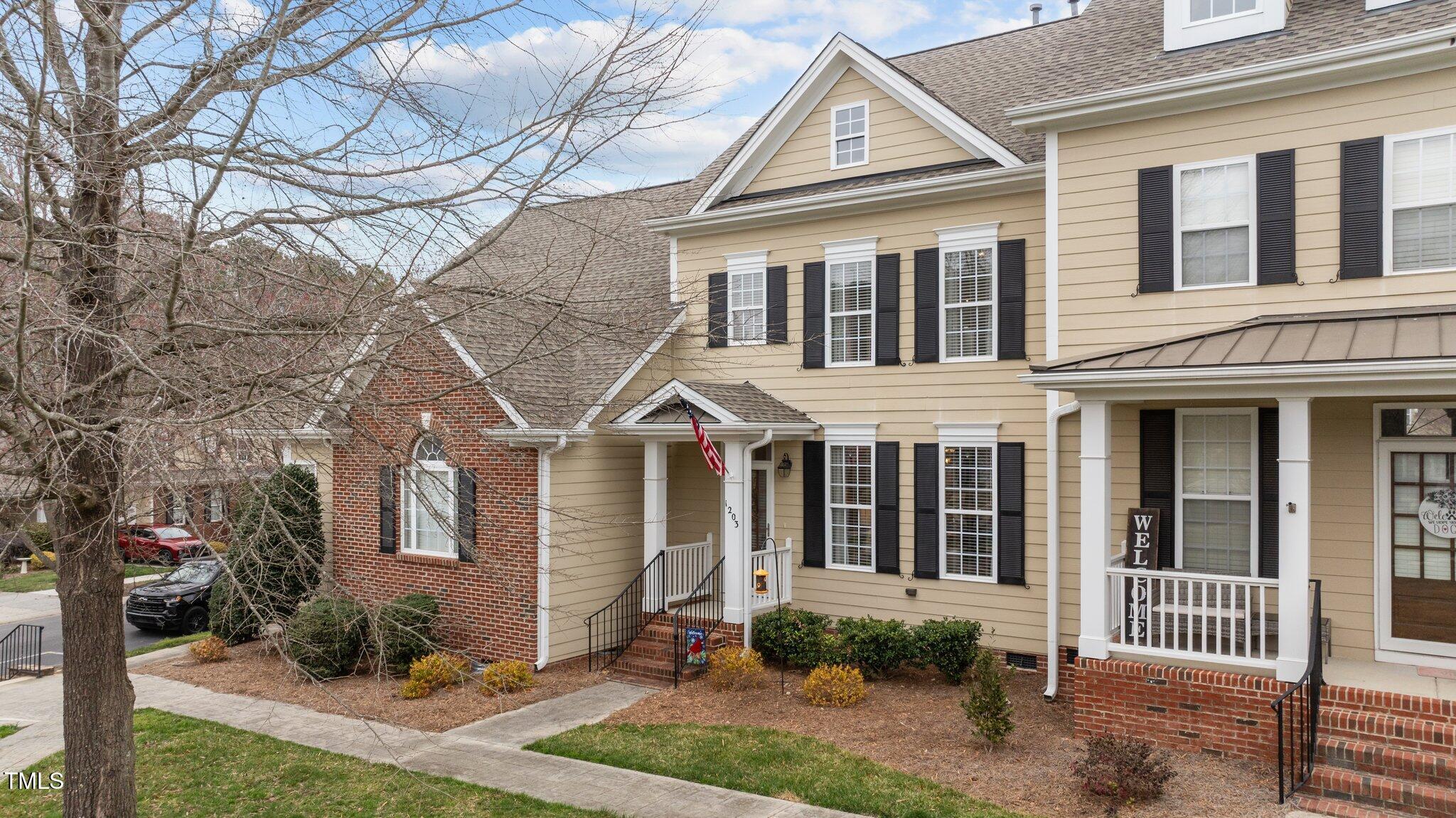 1203 Fairview Club Drive