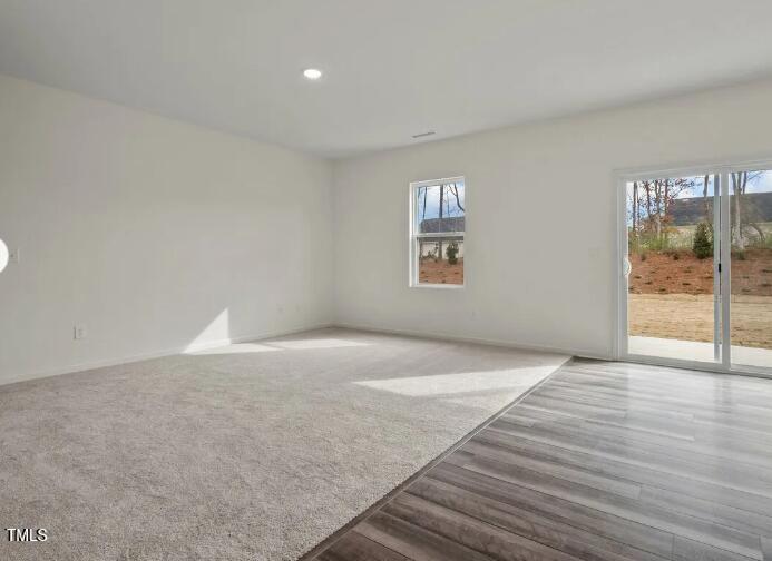 12 Rolling Banks Drive