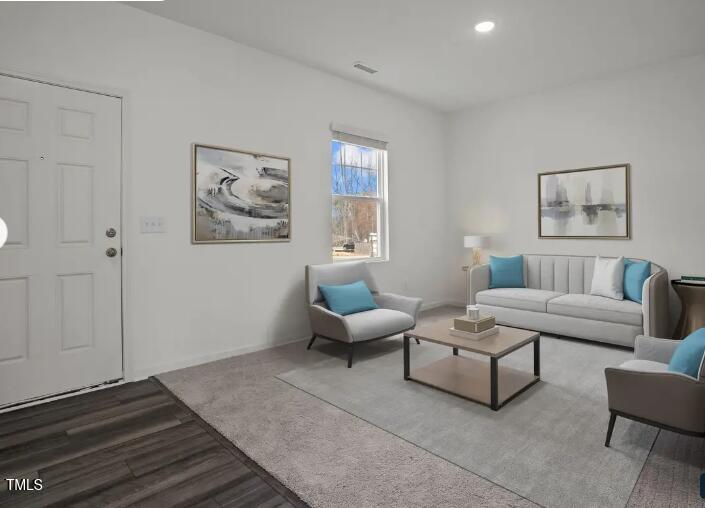12 Rolling Banks Drive