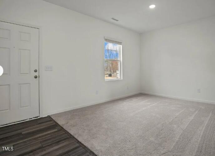 12 Rolling Banks Drive