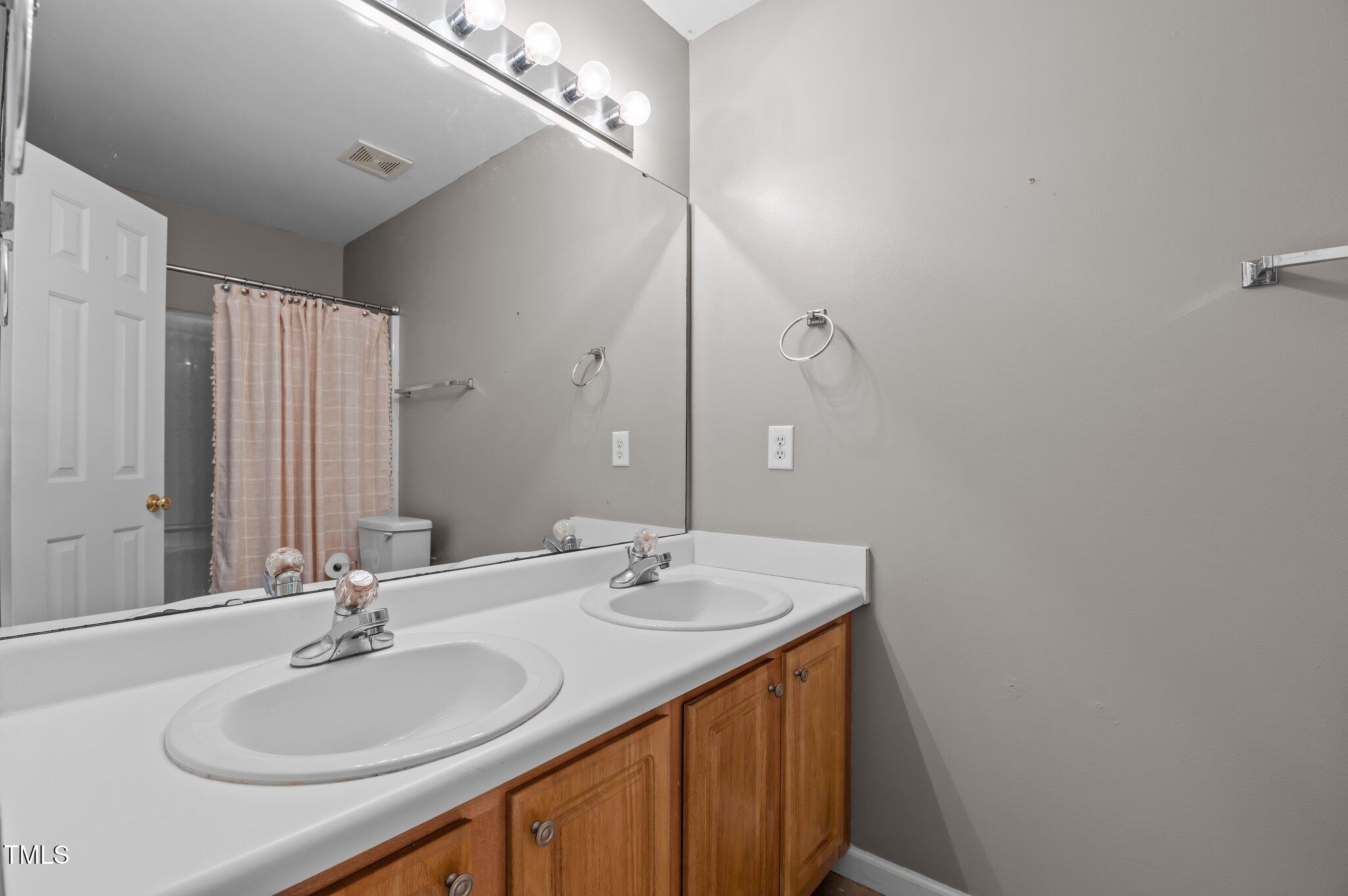 35 Eagle Stone Ridge