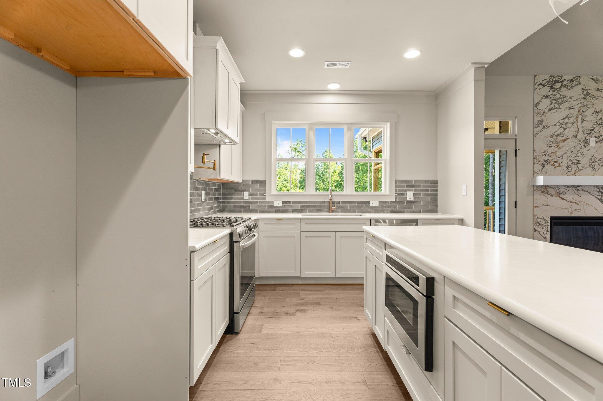 65 Stream View Way