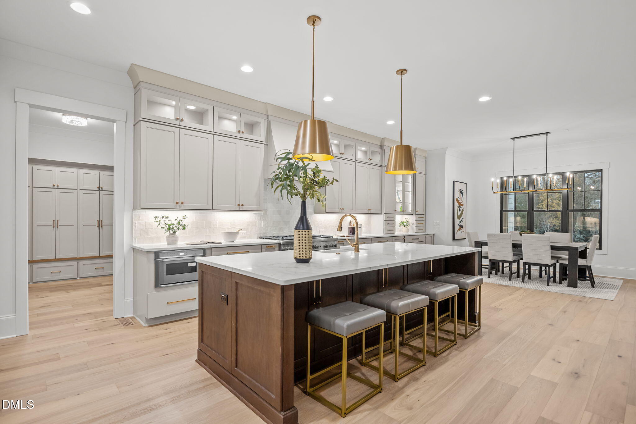 1318 Ivy Lane