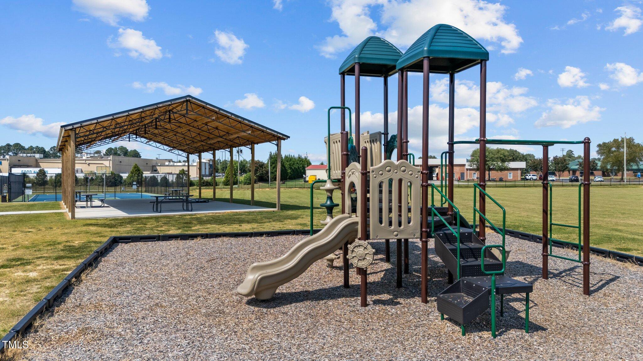 6 S Summerhill Ridge