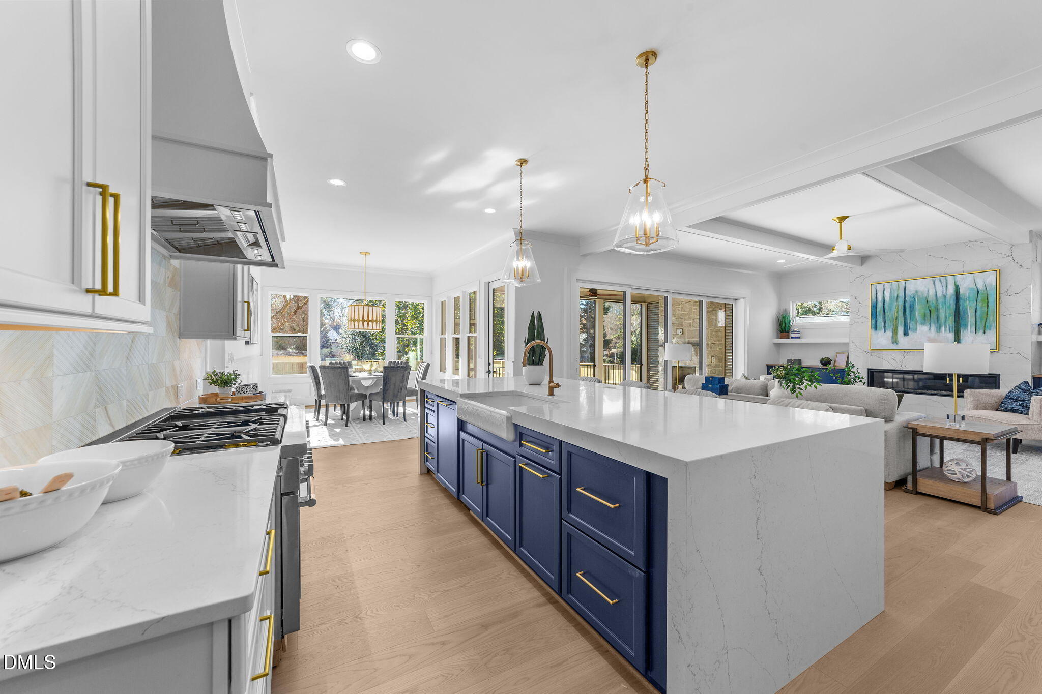 1218 Kingwood Drive