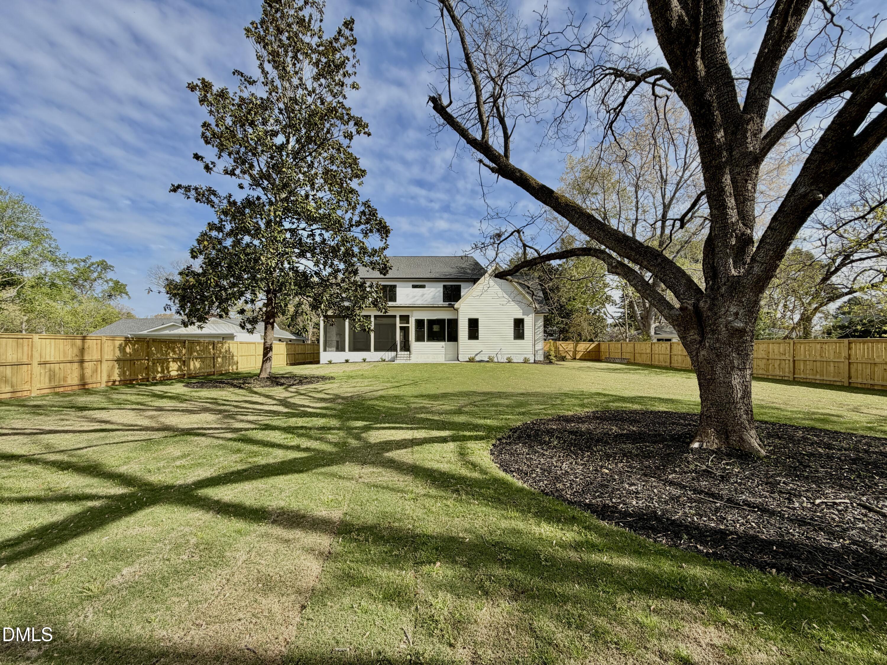 1218 Kingwood Drive