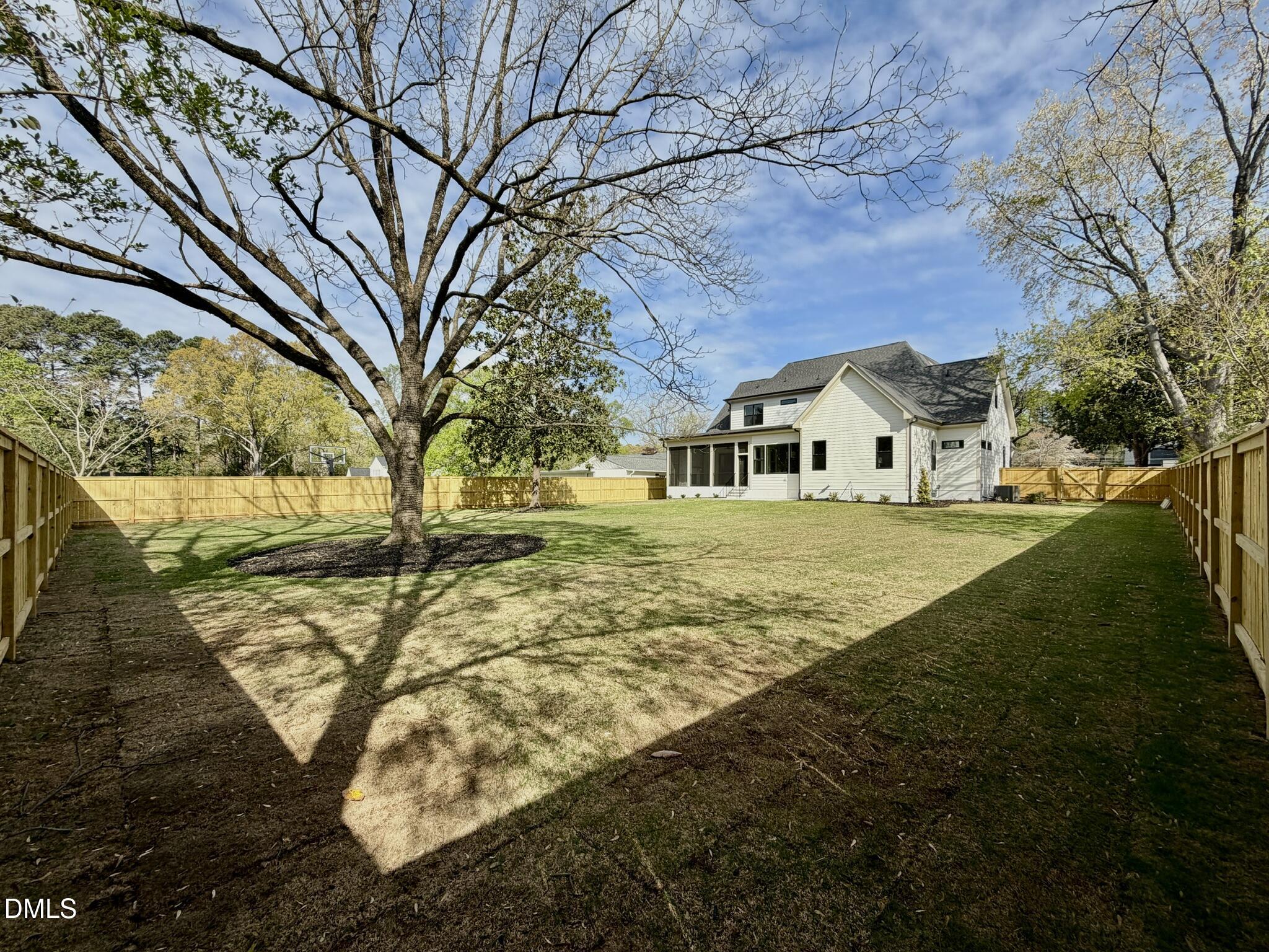 1218 Kingwood Drive