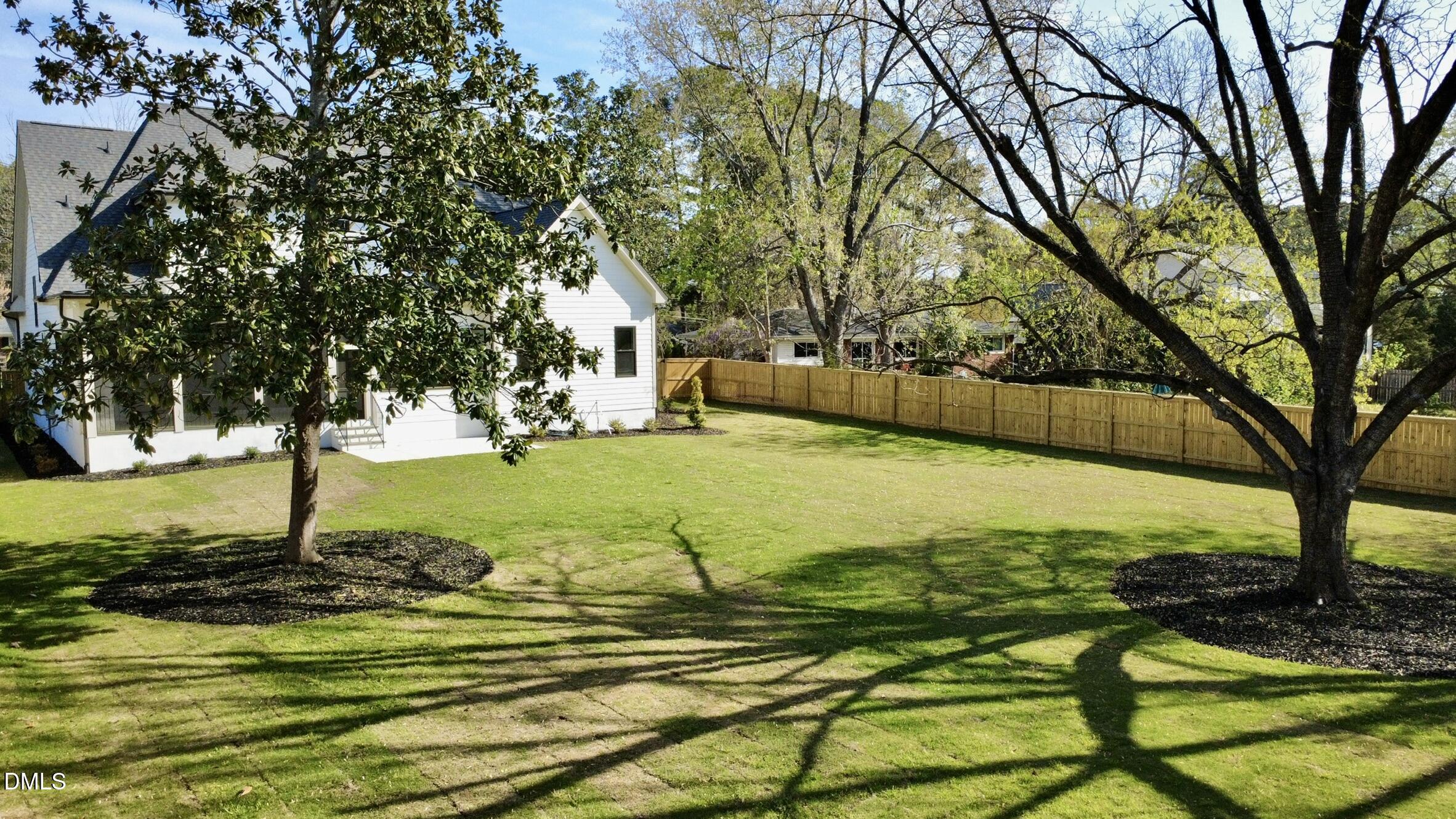 1218 Kingwood Drive