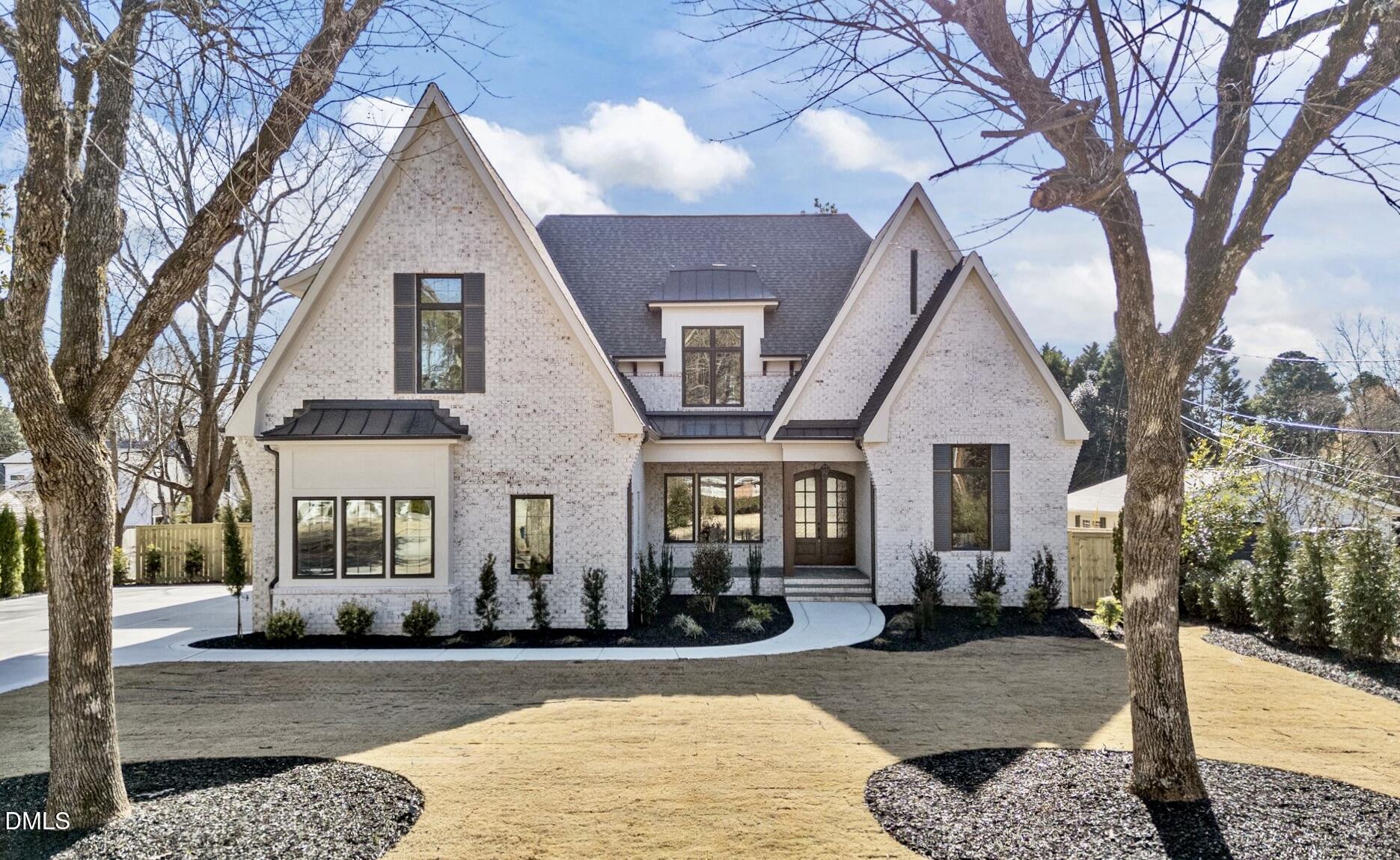 1218 Kingwood Drive
