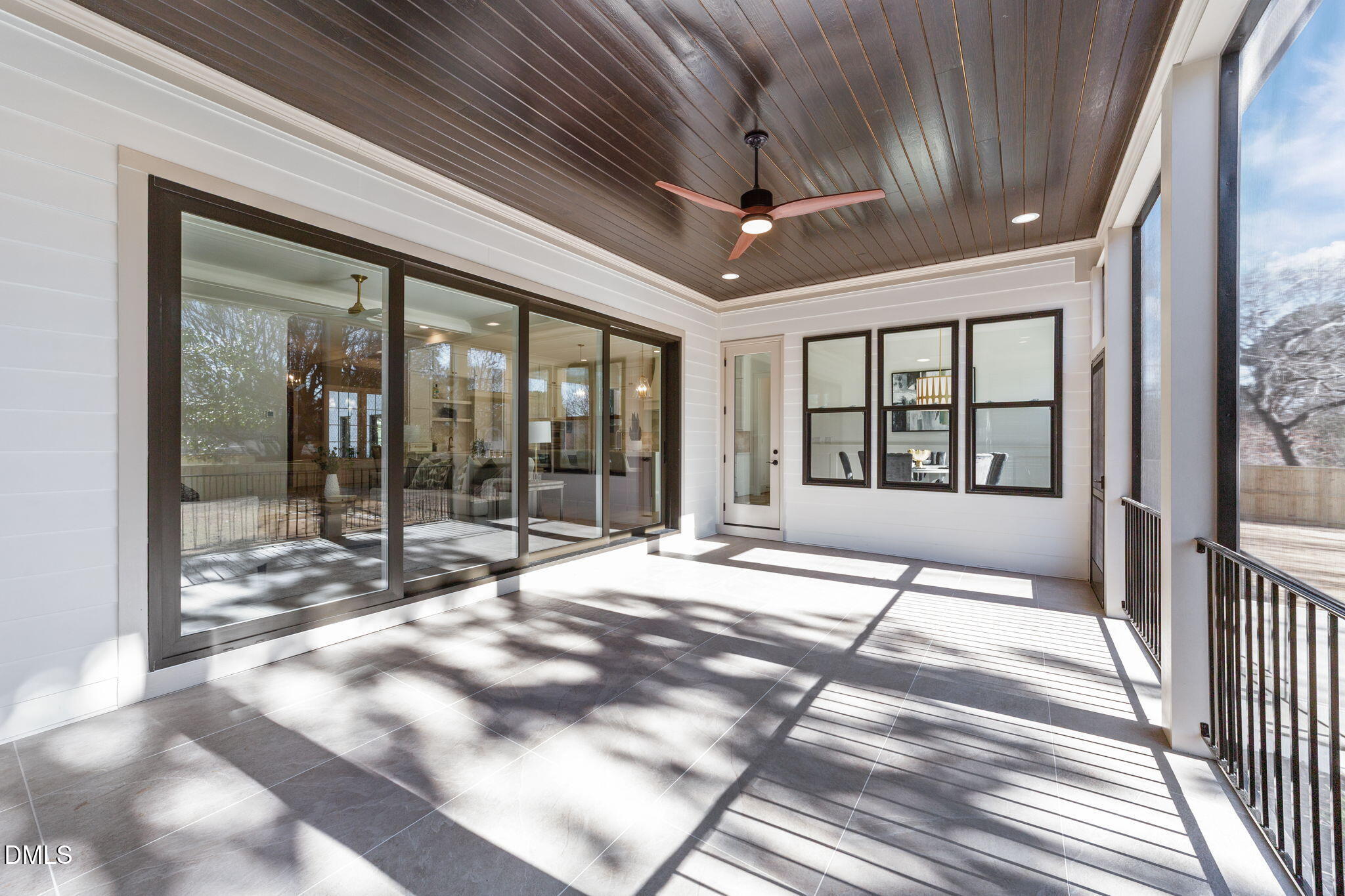1218 Kingwood Drive