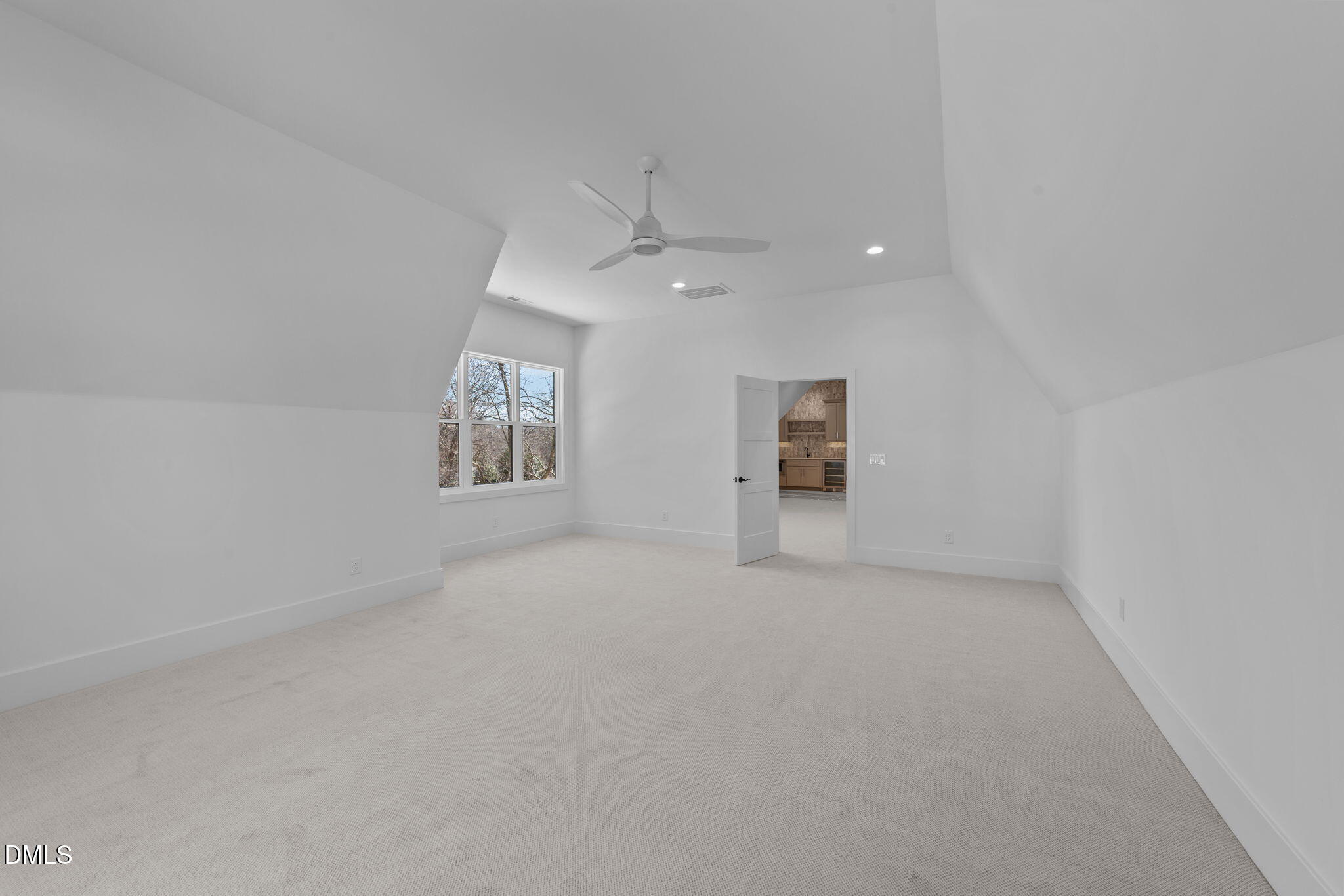 1218 Kingwood Drive