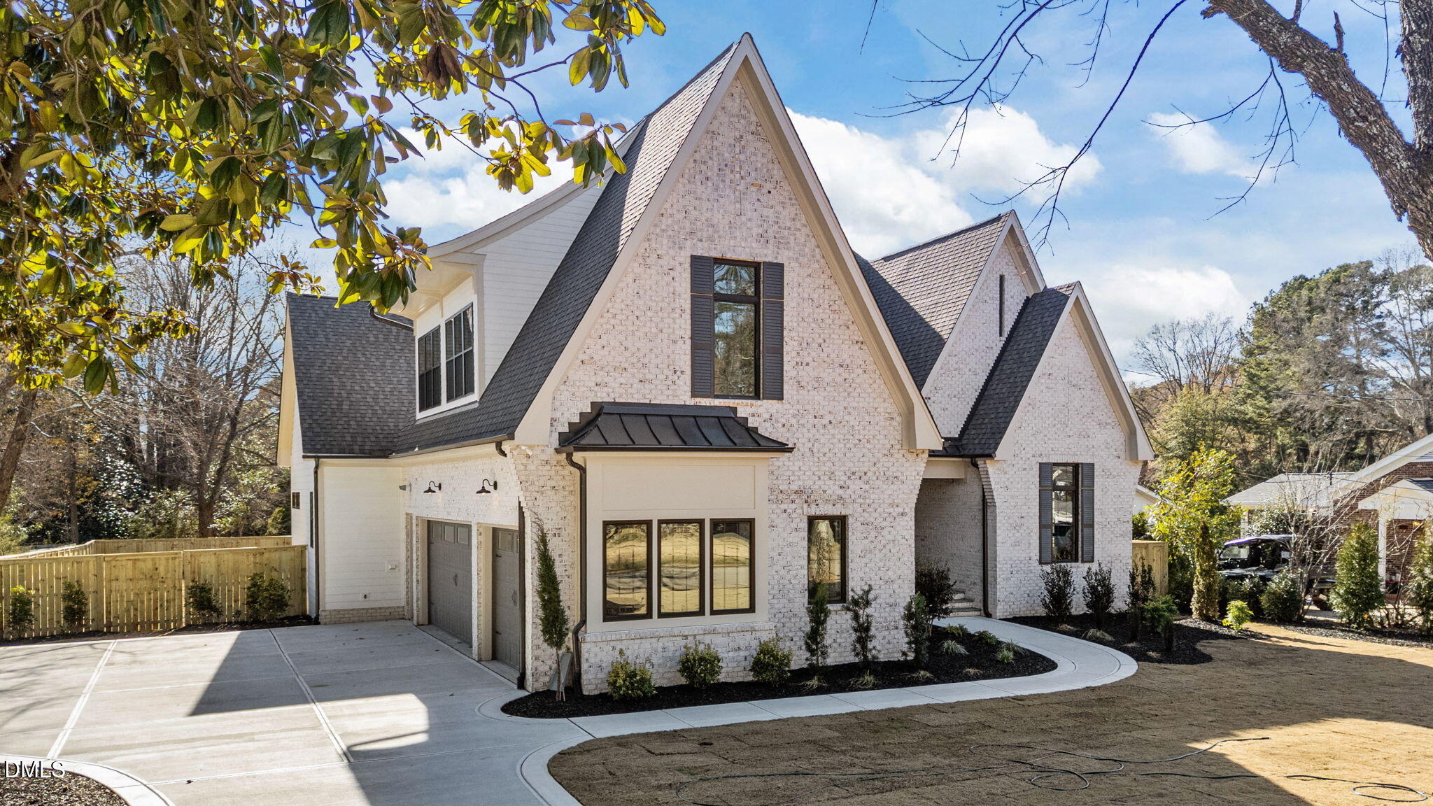 1218 Kingwood Drive