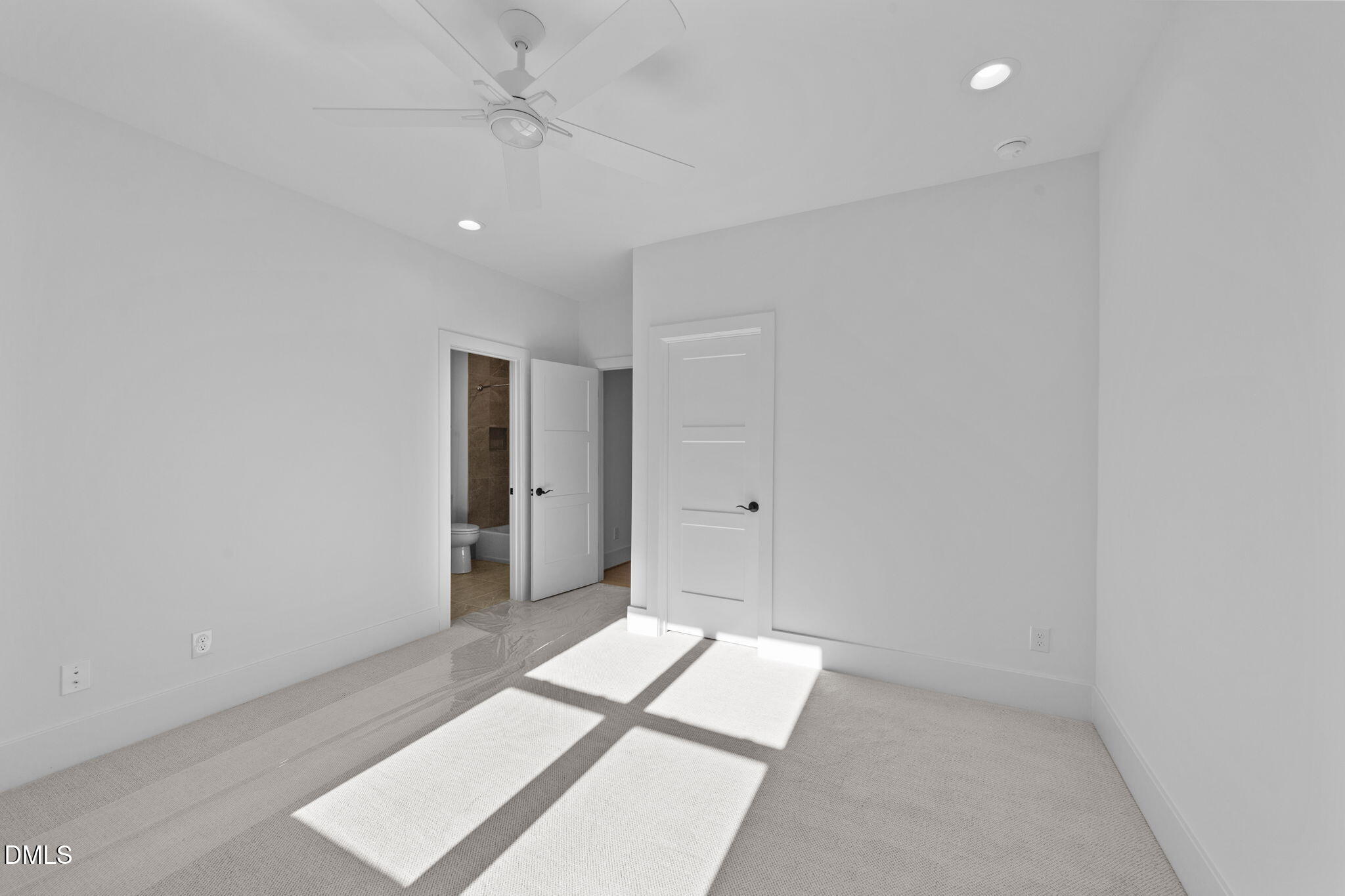 1218 Kingwood Drive