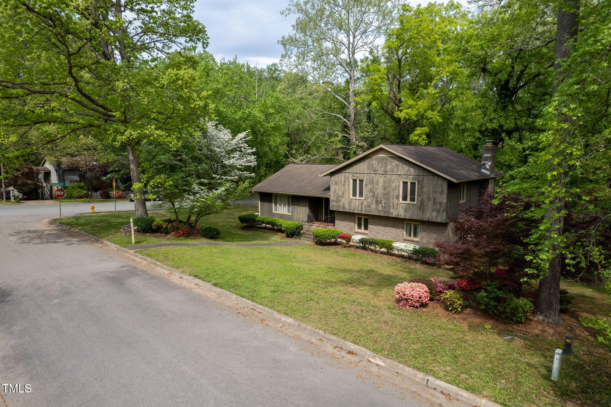 5816 Old Forge Circle