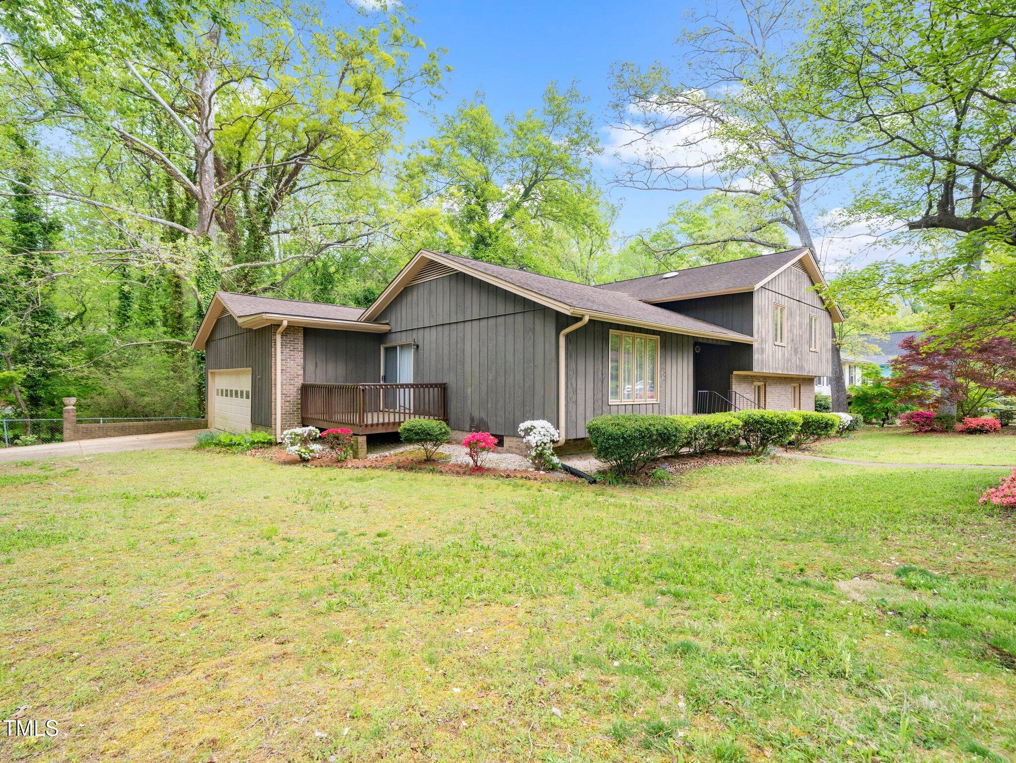 5816 Old Forge Circle