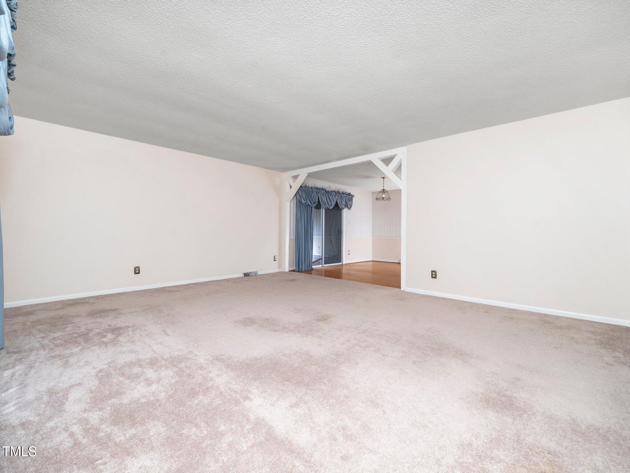 5816 Old Forge Circle