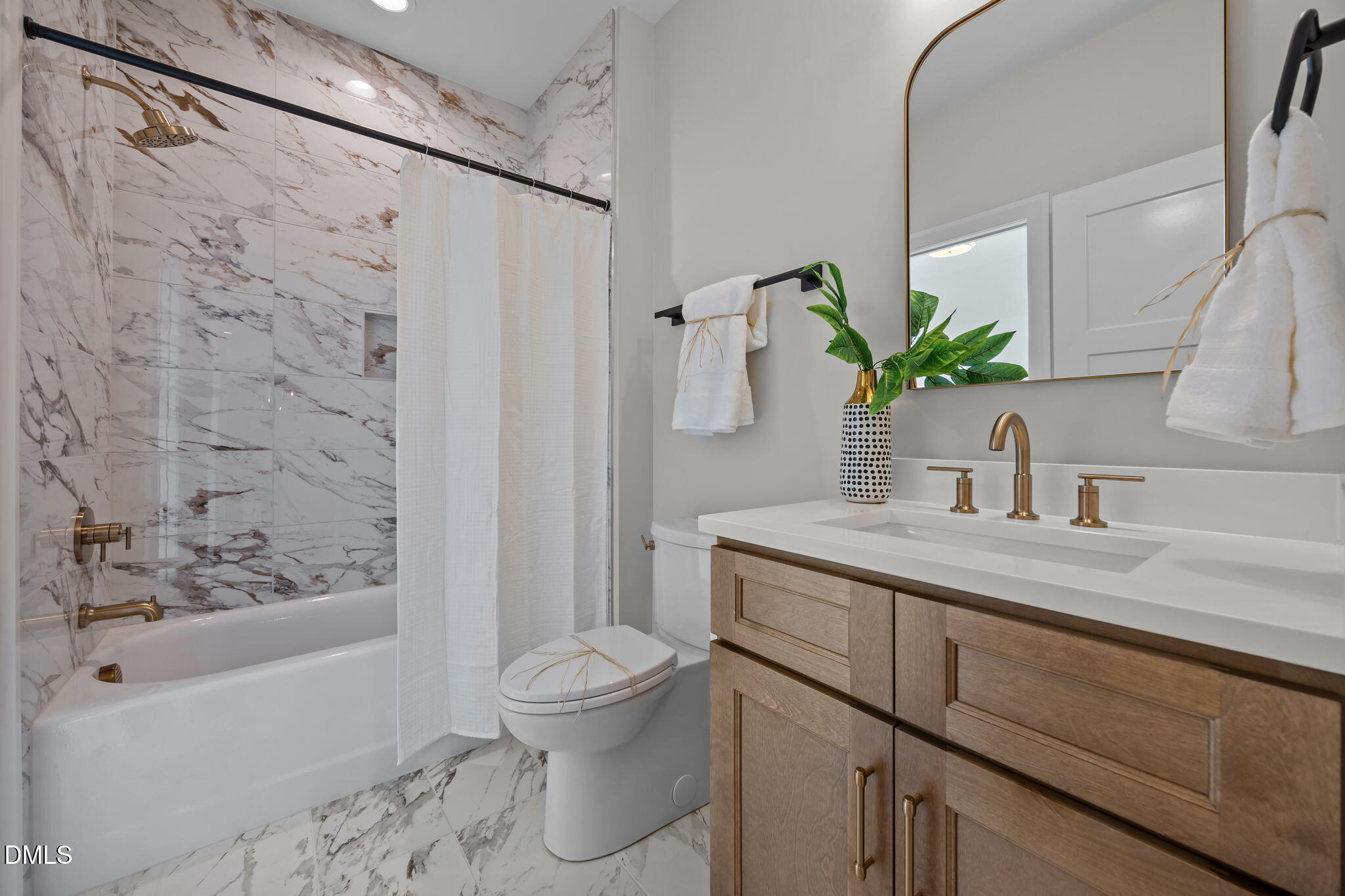 2328 Ballywater Lea Way