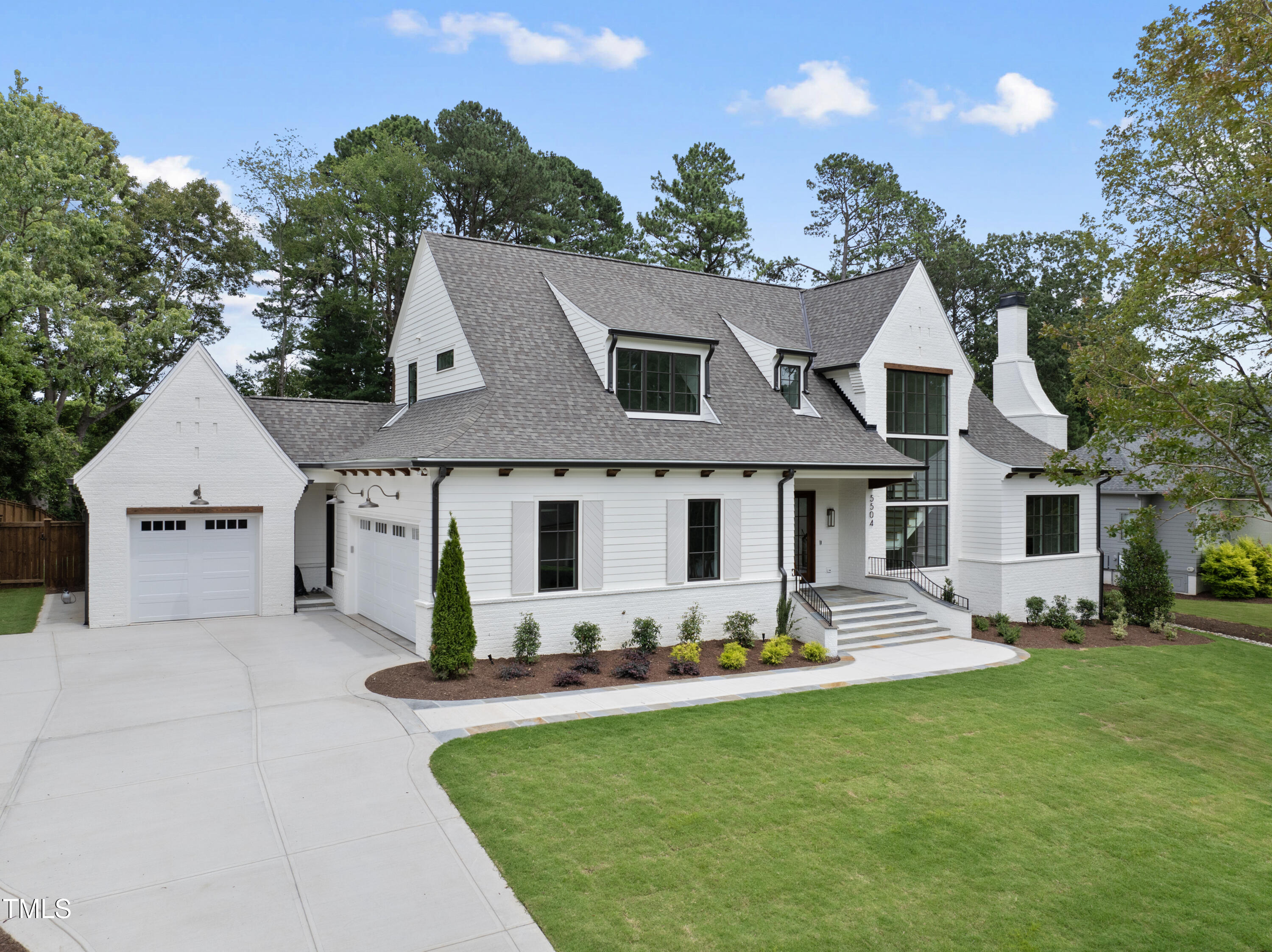 5504 Kingwood Drive