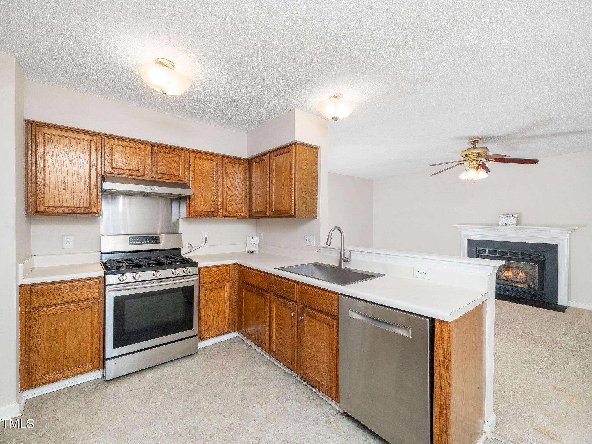 5504 Cumberland Plain Drive
