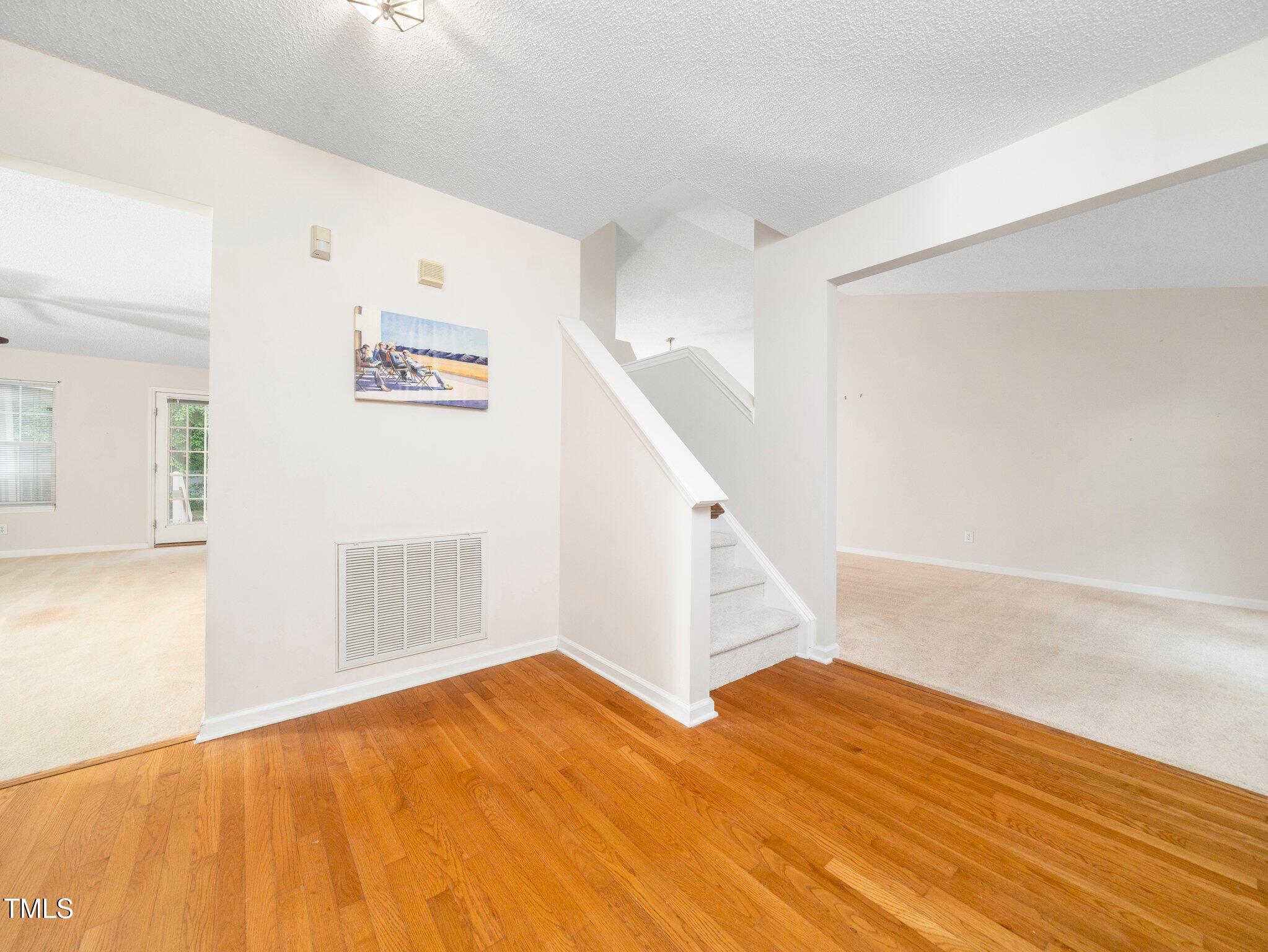 5504 Cumberland Plain Drive