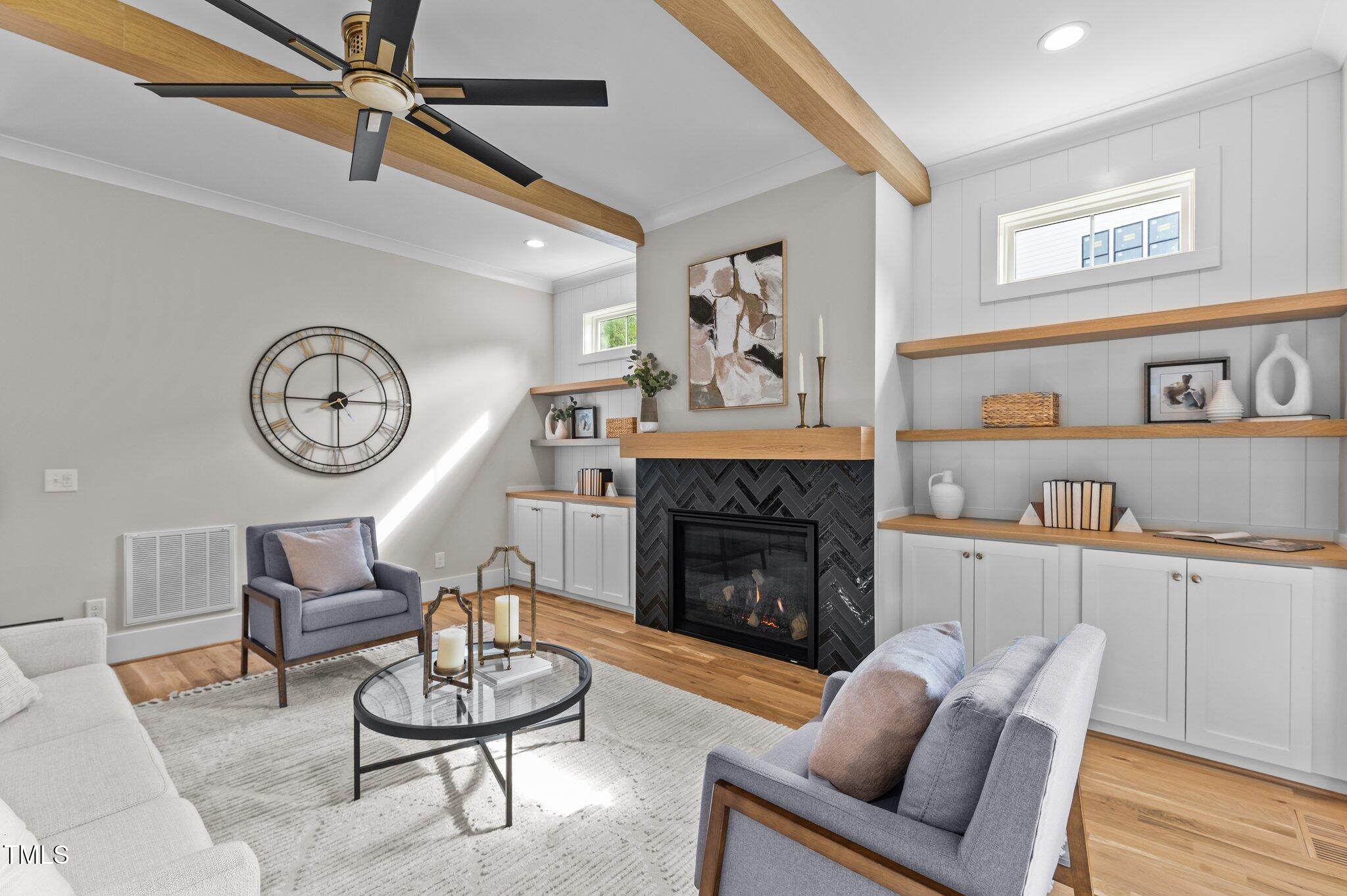 1108 Delilia Lane