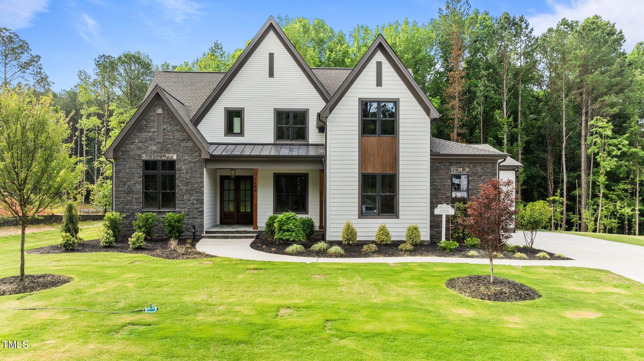 1108 Delilia Lane