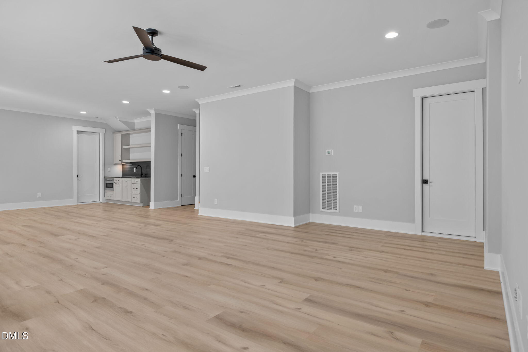 7805 Ailesbury Road