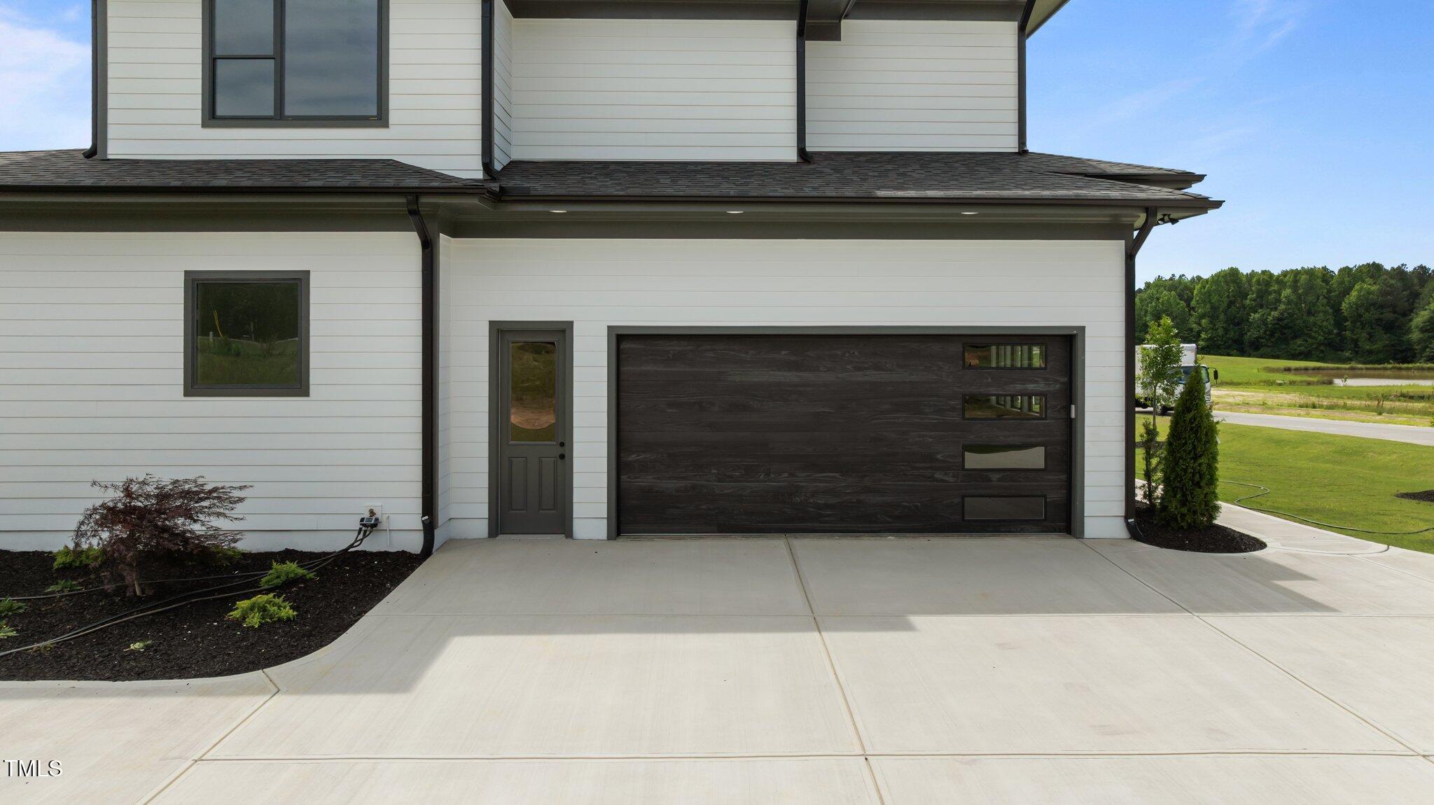 200 Broadleaf Lane