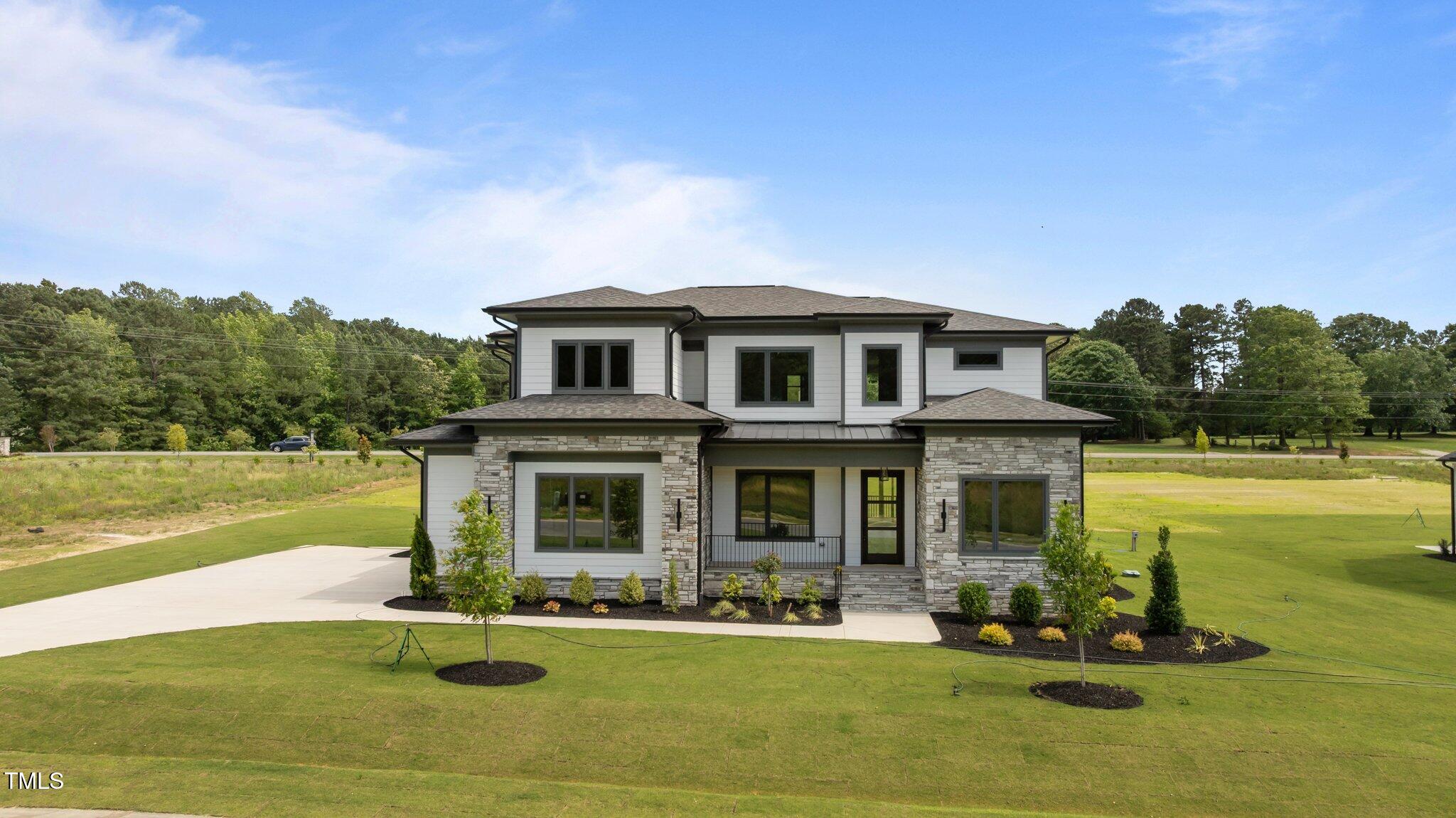 200 Broadleaf Lane