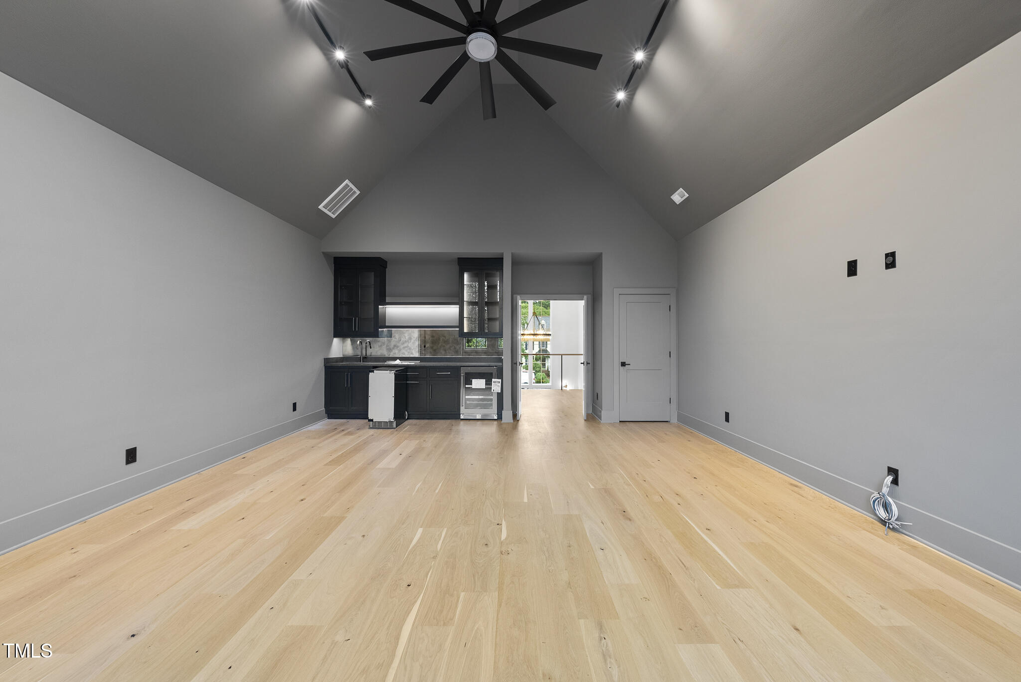 3407 Churchill Road