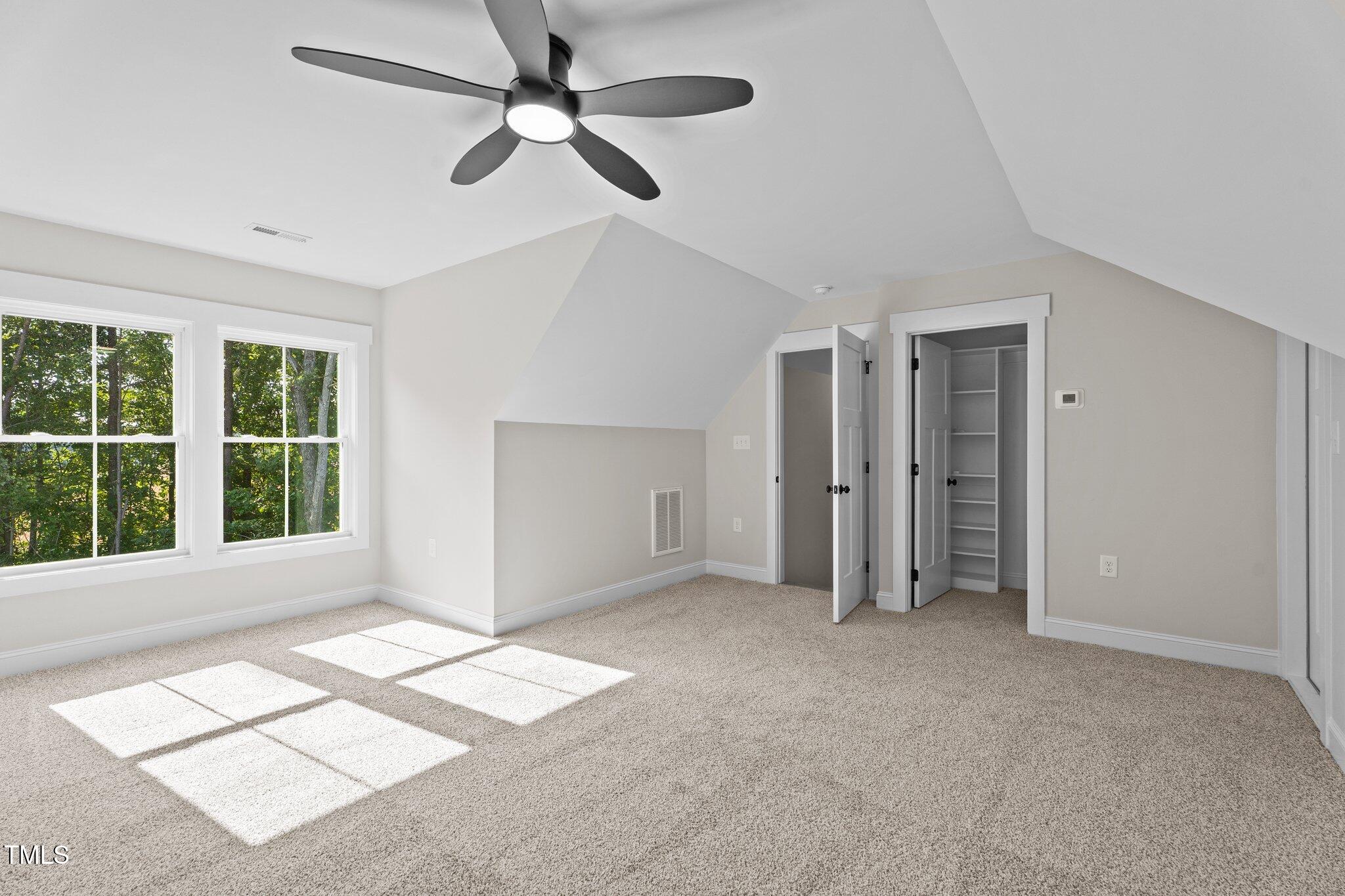 60 Stream View Way