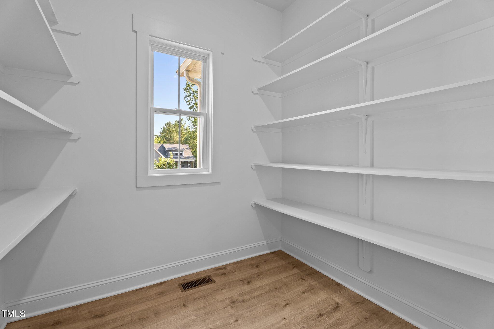 60 Stream View Way