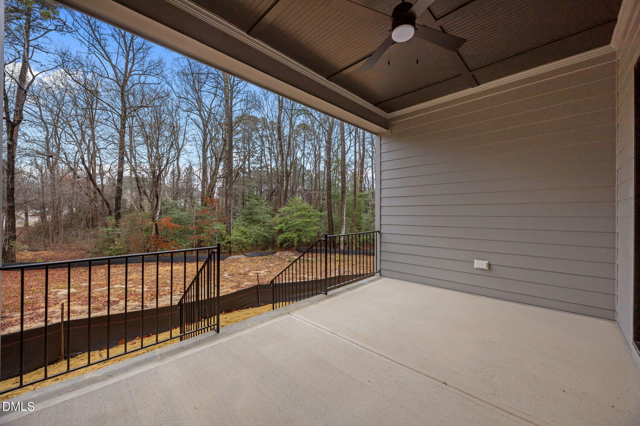 3828 Coach Lantern Avenue