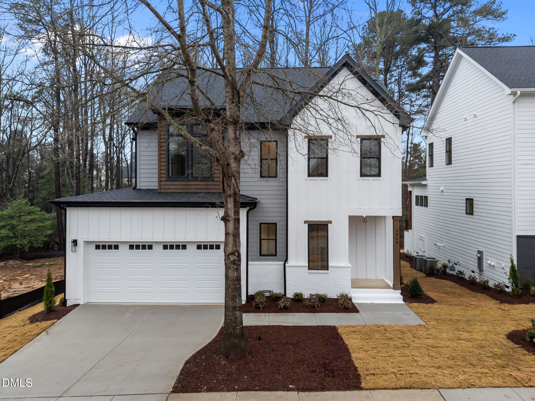 3828 Coach Lantern Avenue