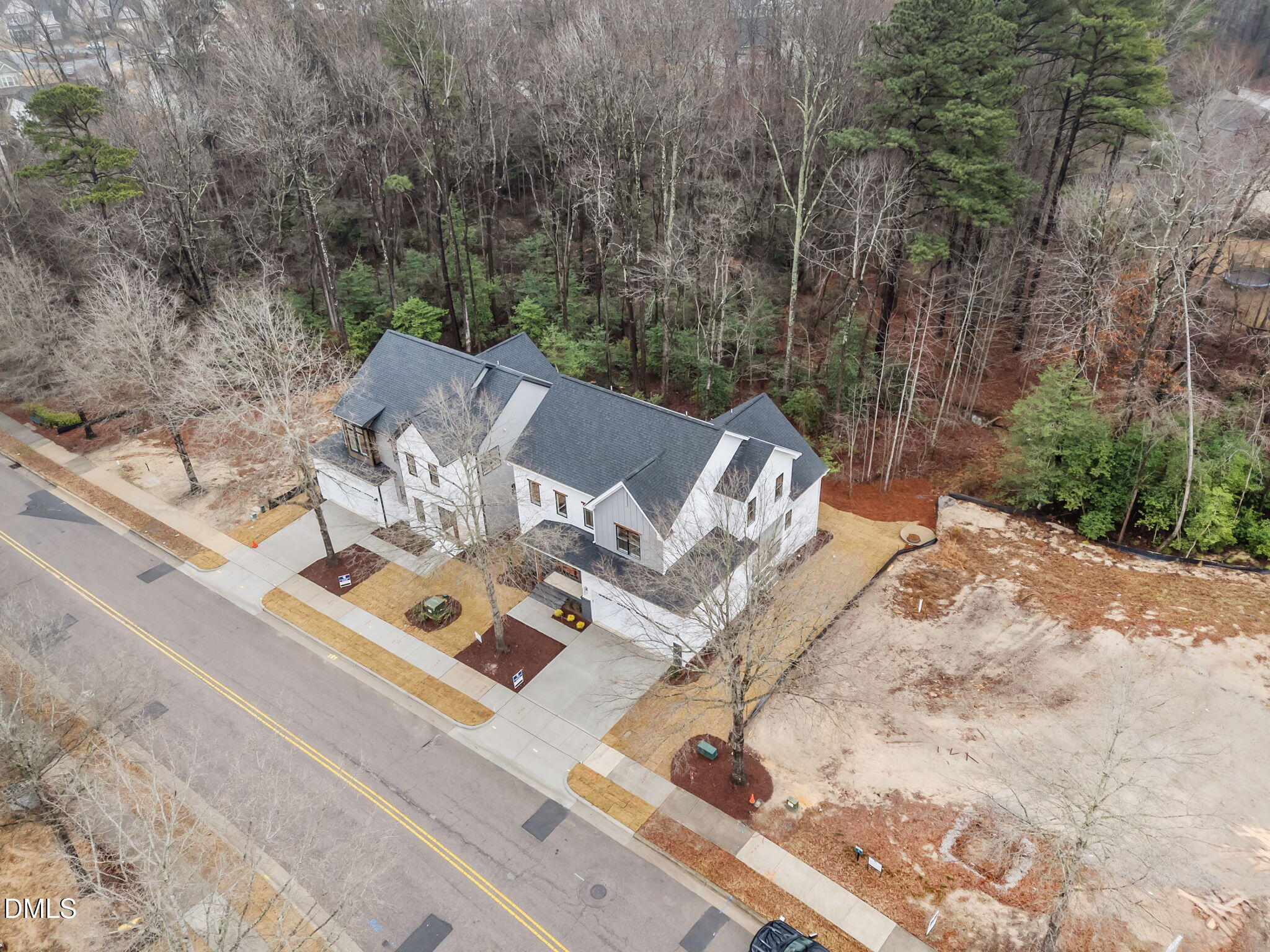 3824 Coach Lantern Avenue