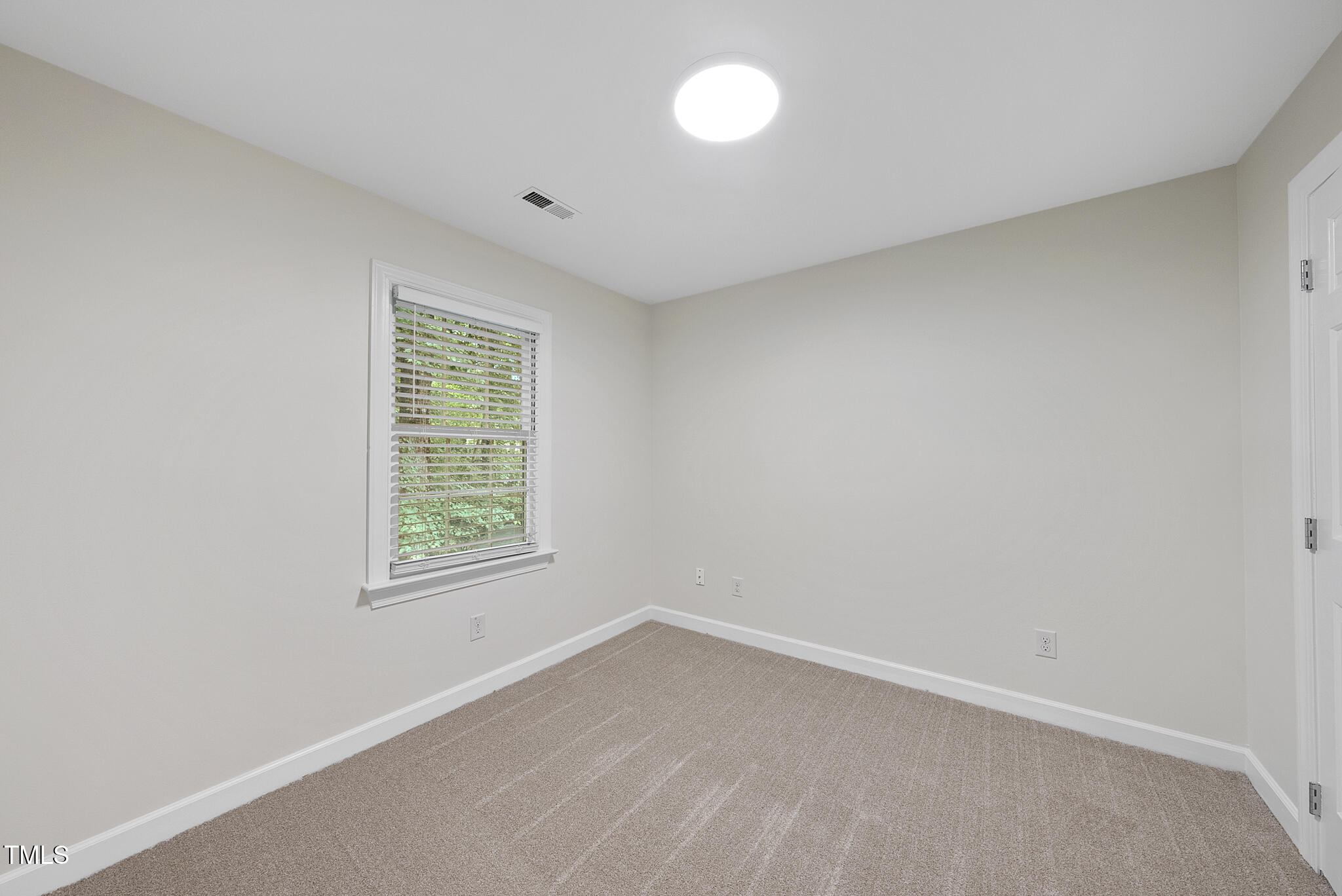 103 Oxford Circle