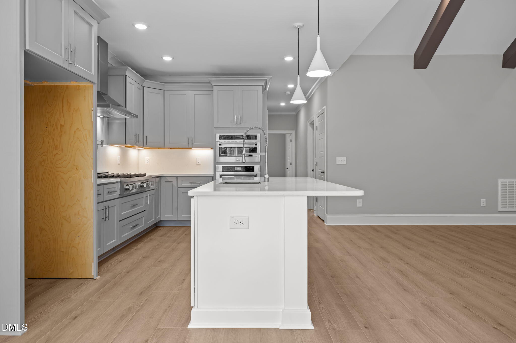 5900 Tranquil Cove