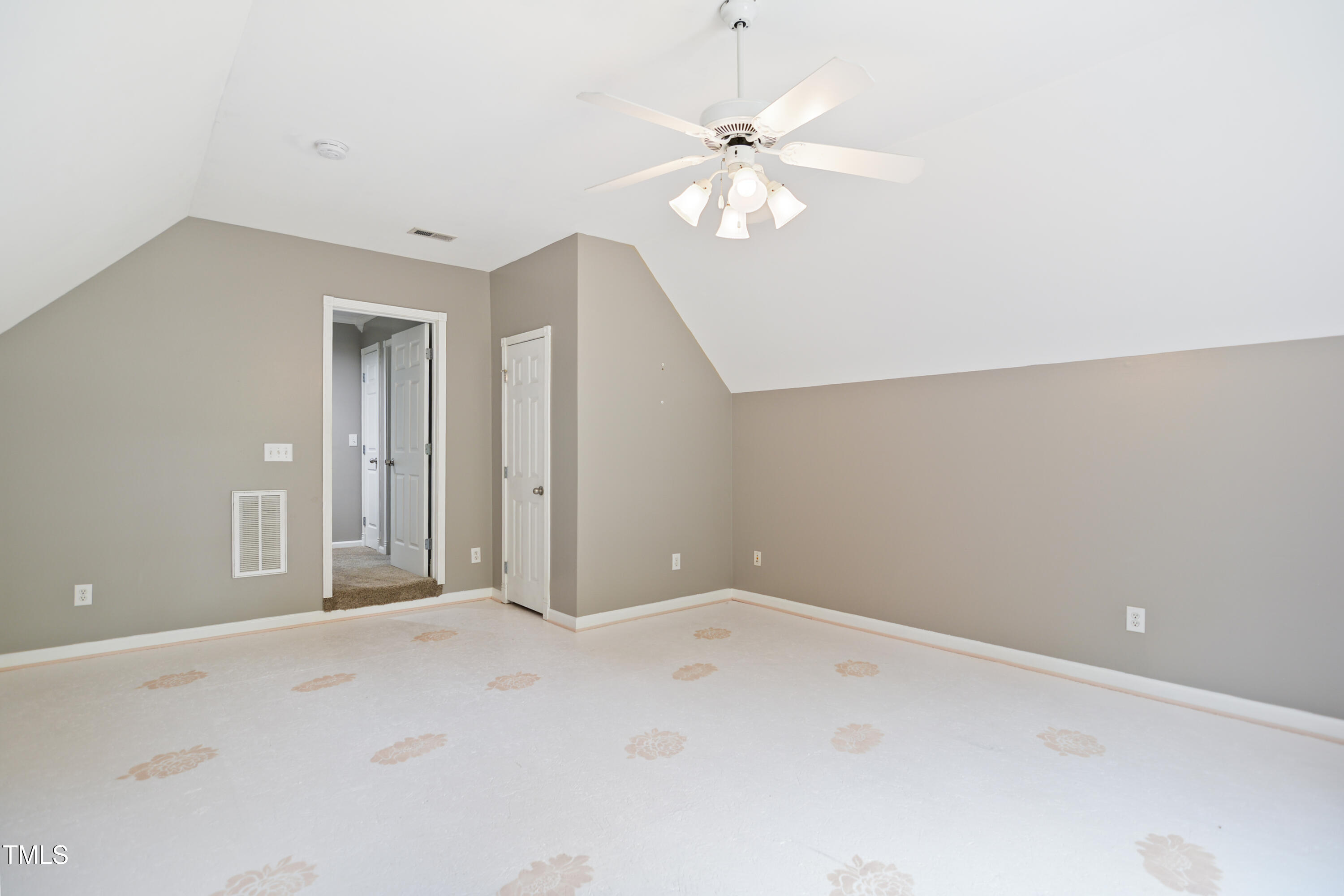 2801 Margots