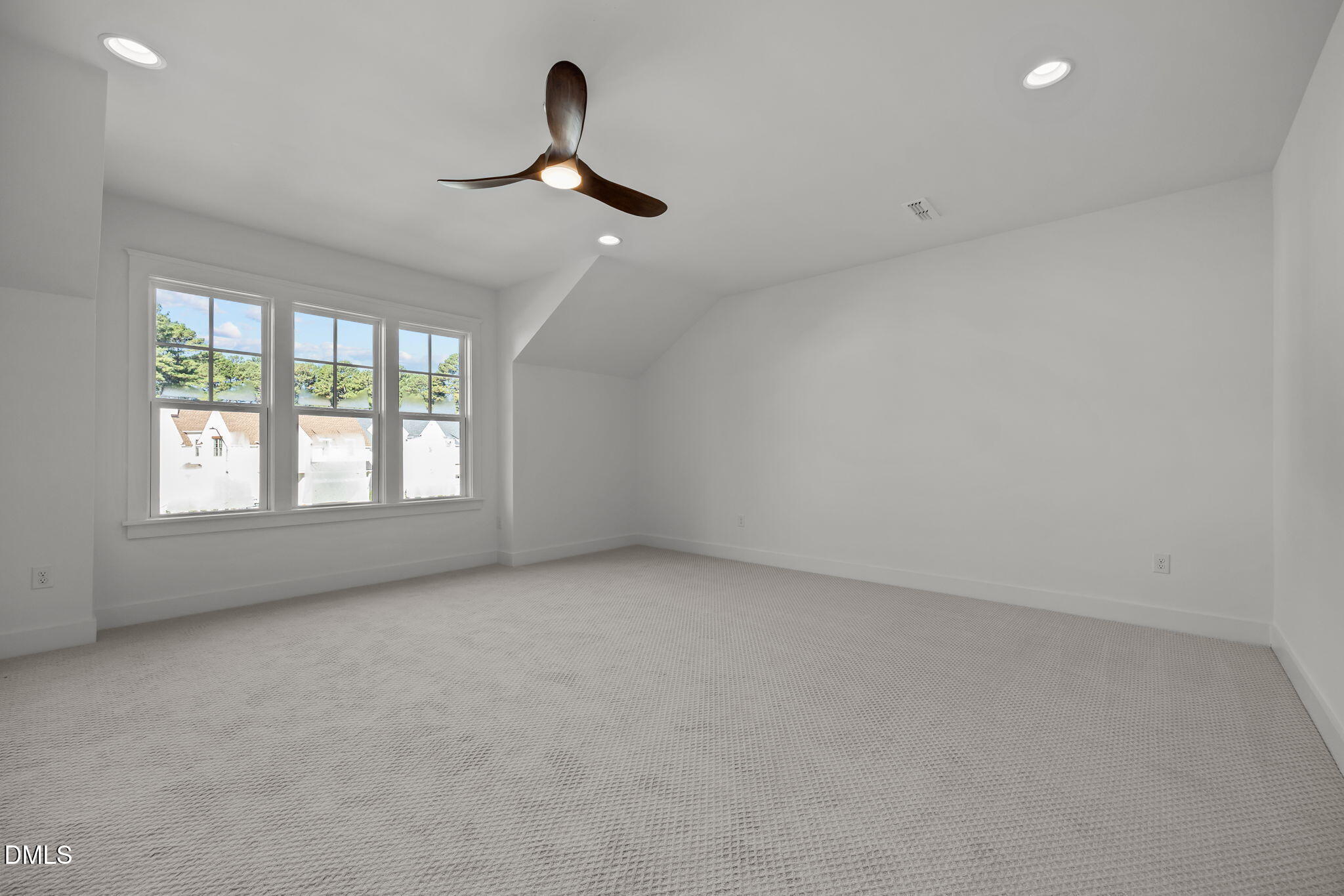 1701 Burnette Garden Path