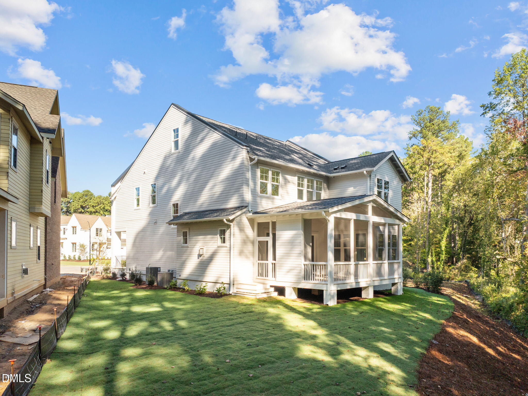 1701 Burnette Garden Path