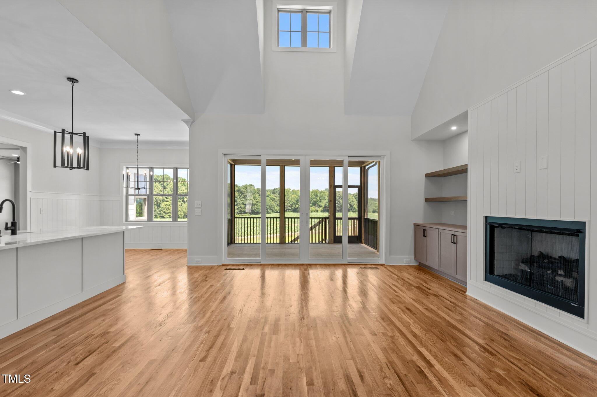 120 Firefly Lane